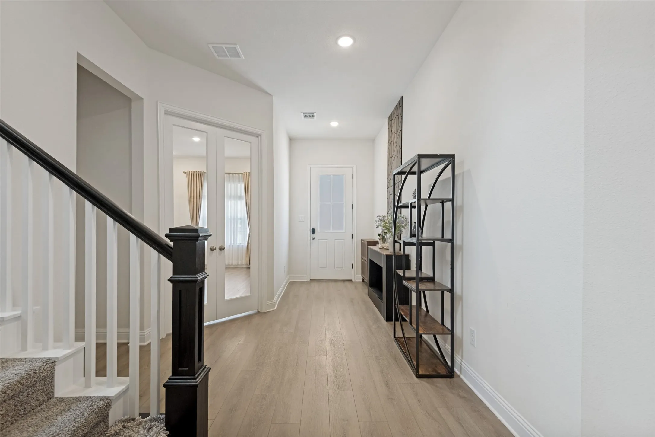 Single Family Residence For Sale in Dallas County , 7104 Manhattan Drive, Rowlett, Texas 75088, 5 Bedroom, 4 Bathroom, 2 Garage spaces, 3,525 Sqft, built in 2025, mls#21319935, Real Estate Agent in Rowlett, Homes For Sale in Dallas county, Homes For Sale in Rowlett, Realtor in Rowlett Texas, Real Estate Brokerage Independent Realty Texas, Luminita Cordes Realtor
