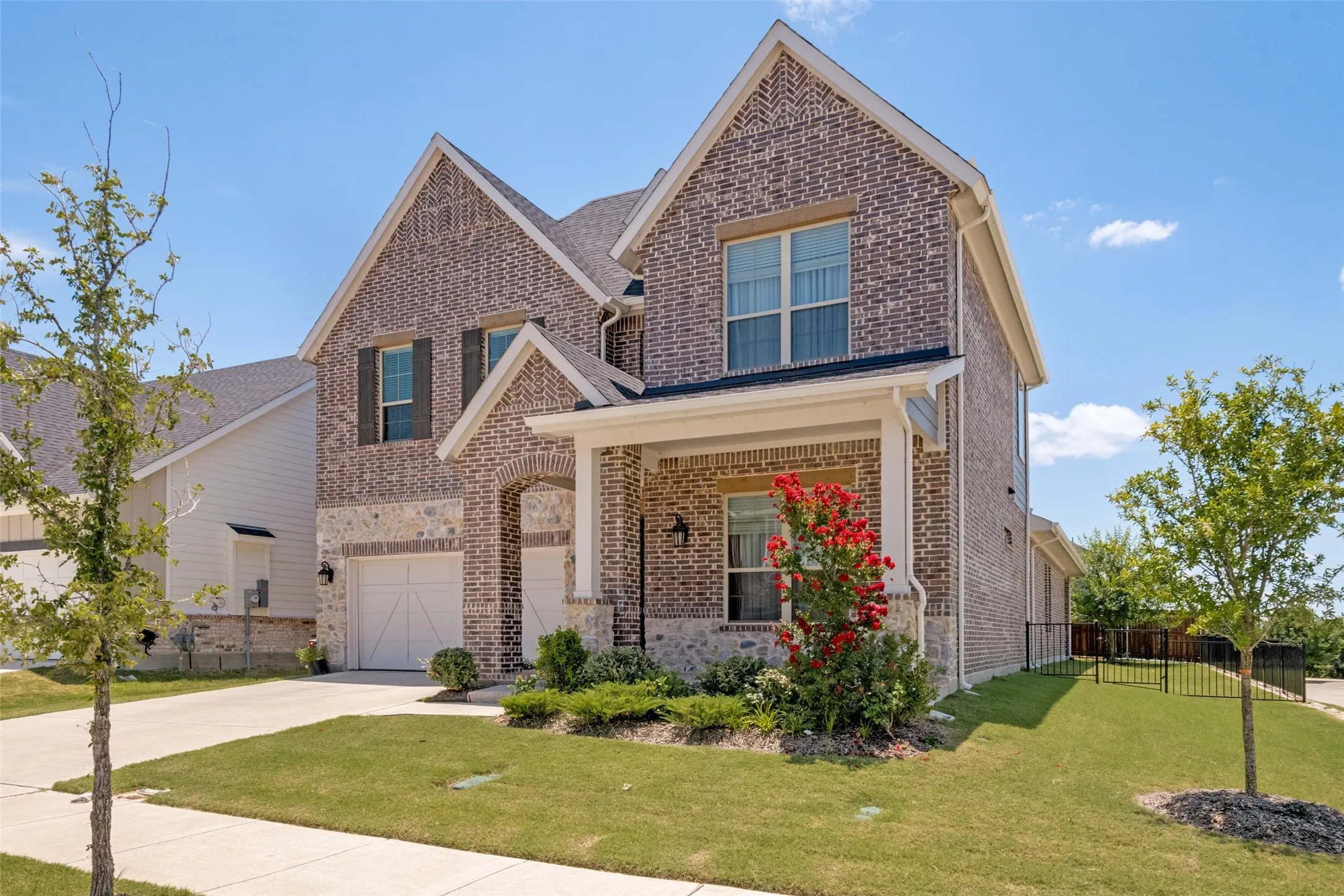 Single Family Residence For Sale in Dallas County , 7104 Manhattan Drive, Rowlett, Texas 75088, 5 Bedroom, 4 Bathroom, 2 Garage spaces, 3,525 Sqft, built in 2025, mls#21319935, Real Estate Agent in Rowlett, Homes For Sale in Dallas county, Homes For Sale in Rowlett, Realtor in Rowlett Texas, Real Estate Brokerage Independent Realty Texas, Luminita Cordes Realtor