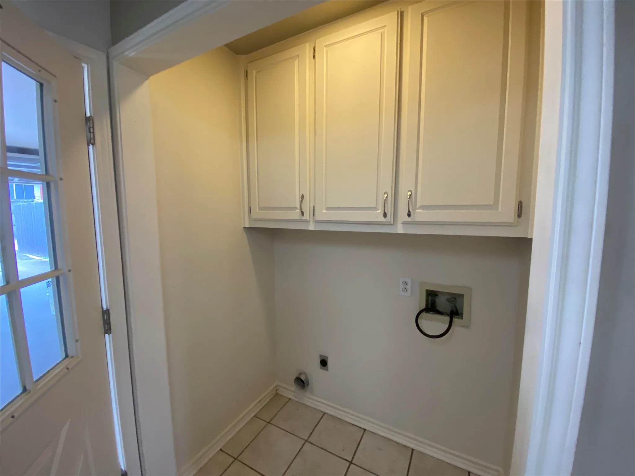 DEDICATED LAUNDRY ROOM