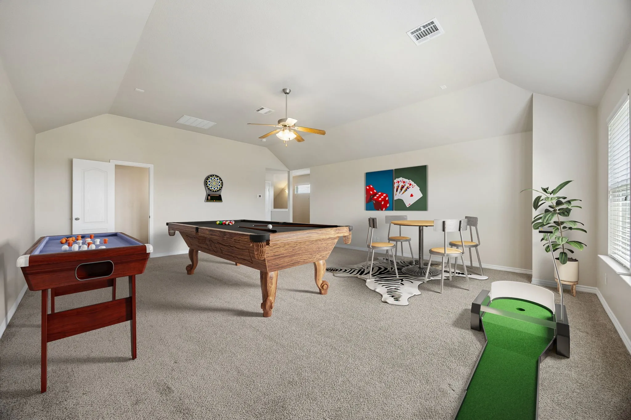 Virtually staged HUGE upstairs bonus room.