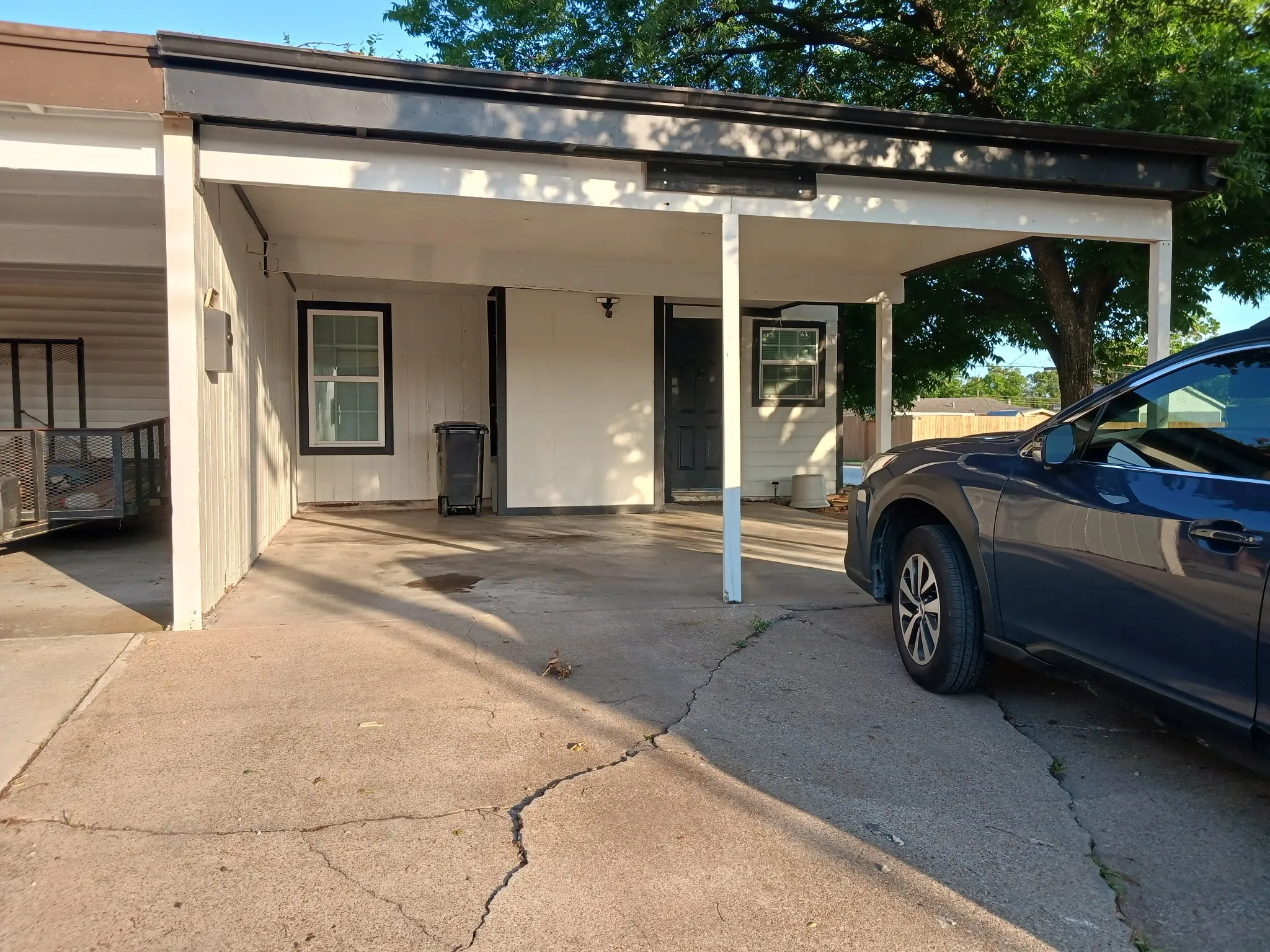 Townhouse For Sale in Dallas County , 1800 Ridgeview Plaza, Mesquite, Texas 75149, 3 Bedroom, 2 Bathroom, Garage spaces, 1,248 Sqft, built in 1975, mls#21321584, Real Estate Agent in Mesquite, Homes For Sale in Dallas county, Homes For Sale in Mesquite, Realtor in Mesquite Texas, Real Estate Brokerage Independent Realty Texas, Luminita Cordes Realtor