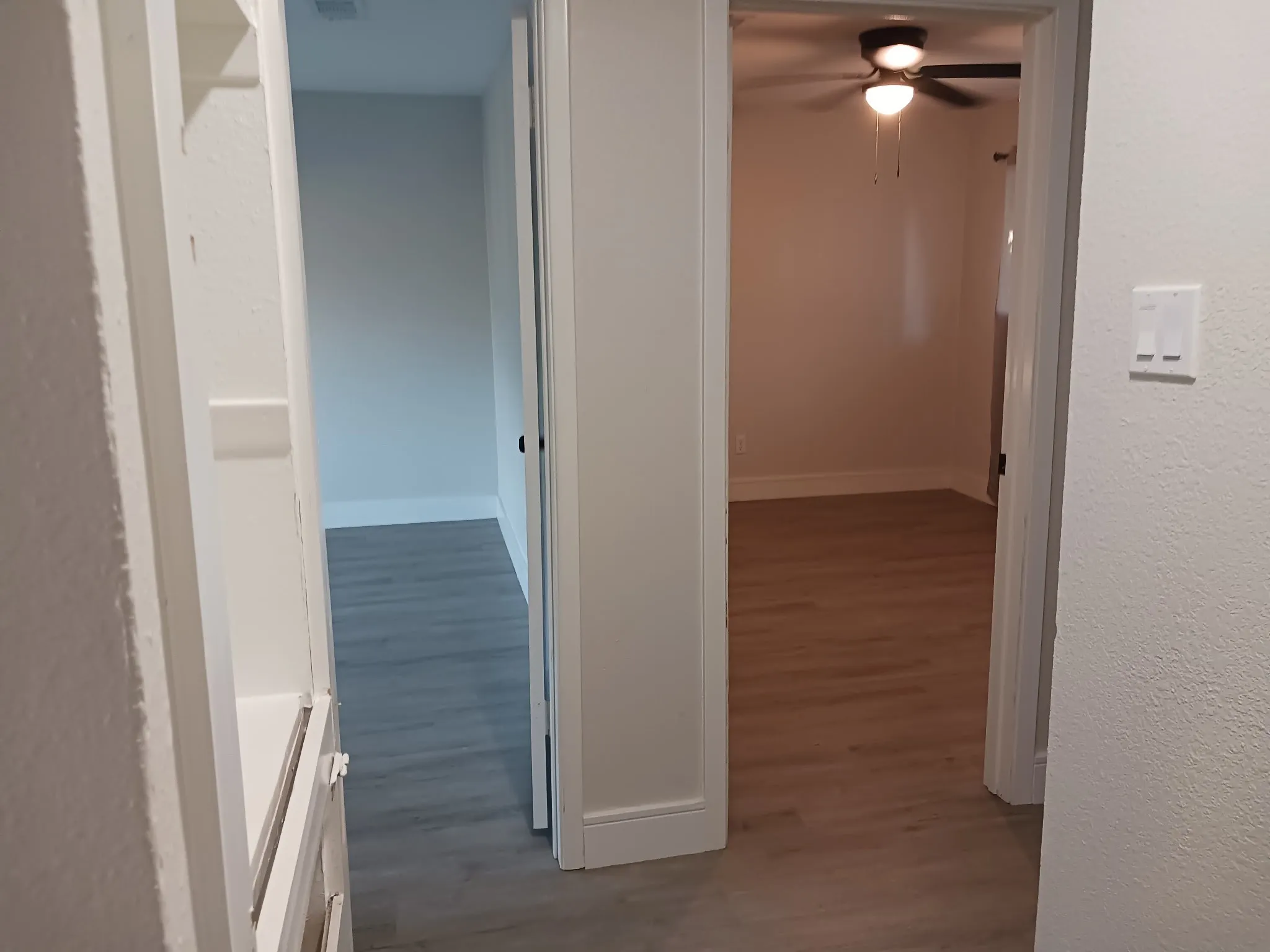 Townhouse For Sale in Dallas County , 1800 Ridgeview Plaza, Mesquite, Texas 75149, 3 Bedroom, 2 Bathroom, Garage spaces, 1,248 Sqft, built in 1975, mls#21321584, Real Estate Agent in Mesquite, Homes For Sale in Dallas county, Homes For Sale in Mesquite, Realtor in Mesquite Texas, Real Estate Brokerage Independent Realty Texas, Luminita Cordes Realtor