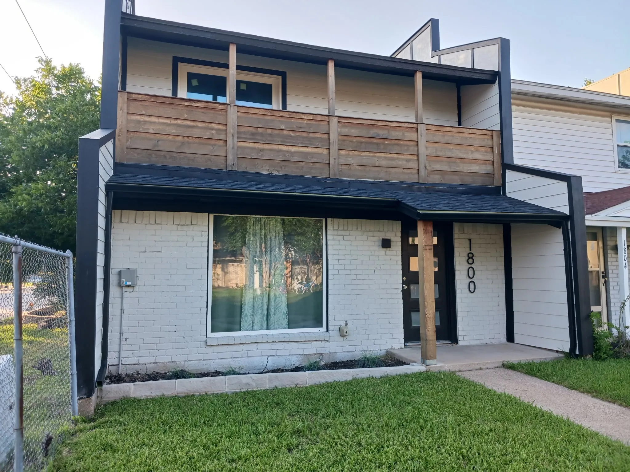 Townhouse For Sale in Dallas County , 1800 Ridgeview Plaza, Mesquite, Texas 75149, 3 Bedroom, 2 Bathroom, Garage spaces, 1,248 Sqft, built in 1975, mls#21321584, Real Estate Agent in Mesquite, Homes For Sale in Dallas county, Homes For Sale in Mesquite, Realtor in Mesquite Texas, Real Estate Brokerage Independent Realty Texas, Luminita Cordes Realtor