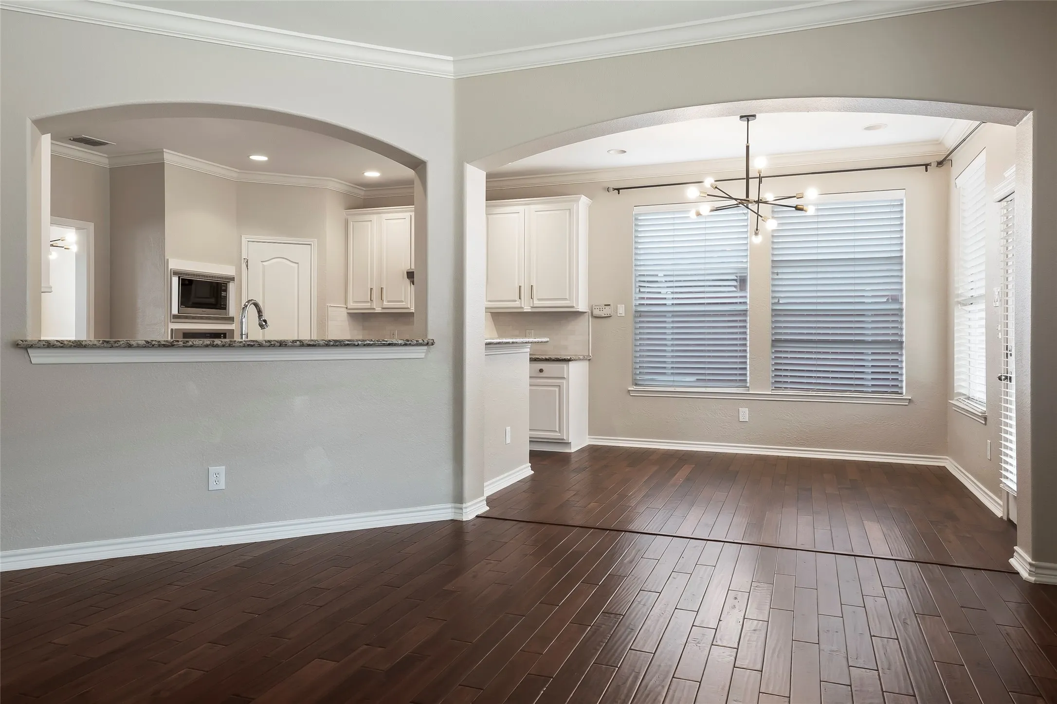 Single Family Residence For Sale in Denton County , 2700 Timberwood Drive, Flower Mound, Texas 75028, 5 Bedroom, 4 Bathroom, 2 Garage spaces, 3,266 Sqft, built in 1997, mls#21311503, Real Estate Agent in Flower Mound, Homes For Sale in Denton county, Homes For Sale in Flower Mound, Realtor in Flower Mound Texas, Real Estate Brokerage Independent Realty Texas, Luminita Cordes Realtor