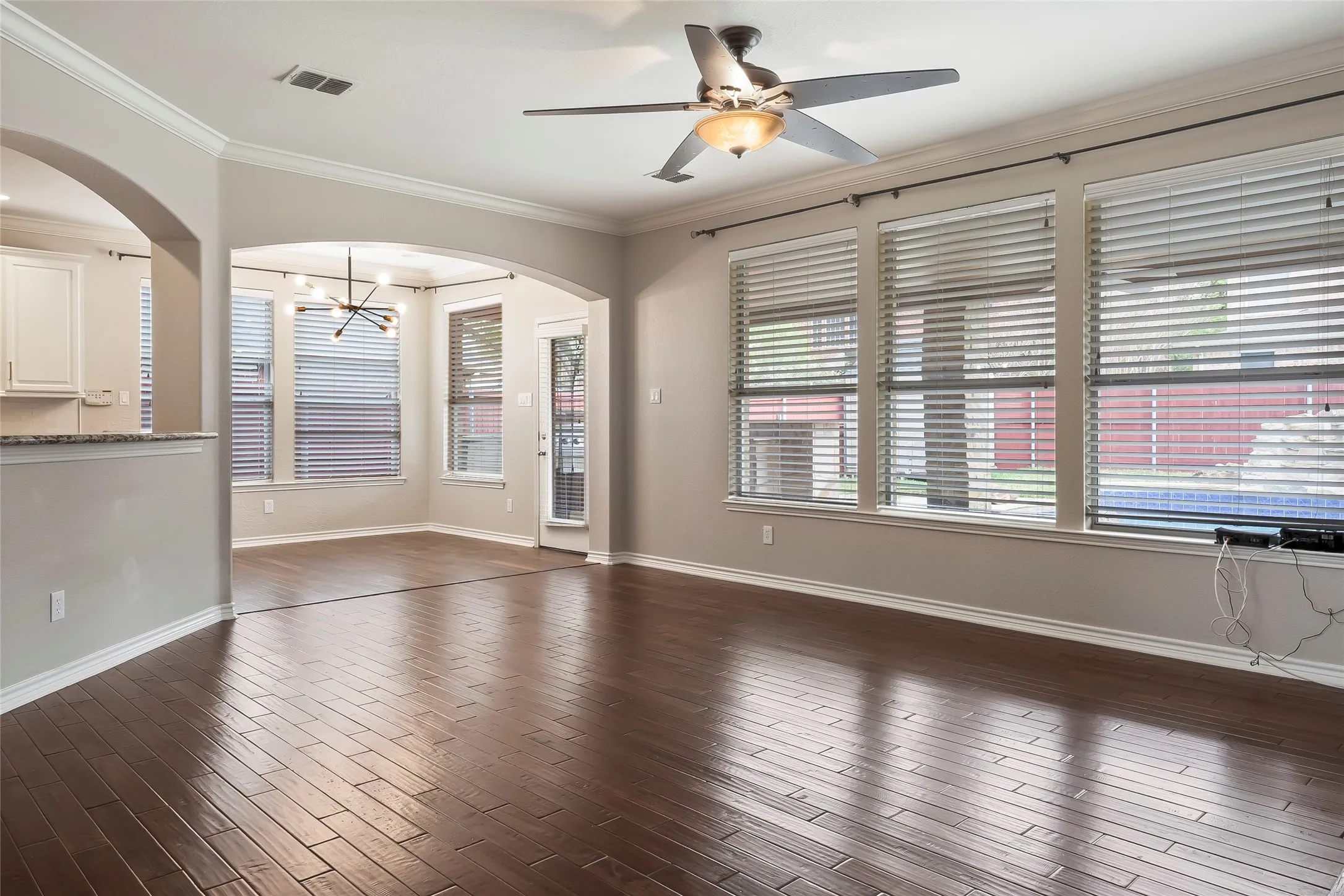 Single Family Residence For Sale in Denton County , 2700 Timberwood Drive, Flower Mound, Texas 75028, 5 Bedroom, 4 Bathroom, 2 Garage spaces, 3,266 Sqft, built in 1997, mls#21311503, Real Estate Agent in Flower Mound, Homes For Sale in Denton county, Homes For Sale in Flower Mound, Realtor in Flower Mound Texas, Real Estate Brokerage Independent Realty Texas, Luminita Cordes Realtor