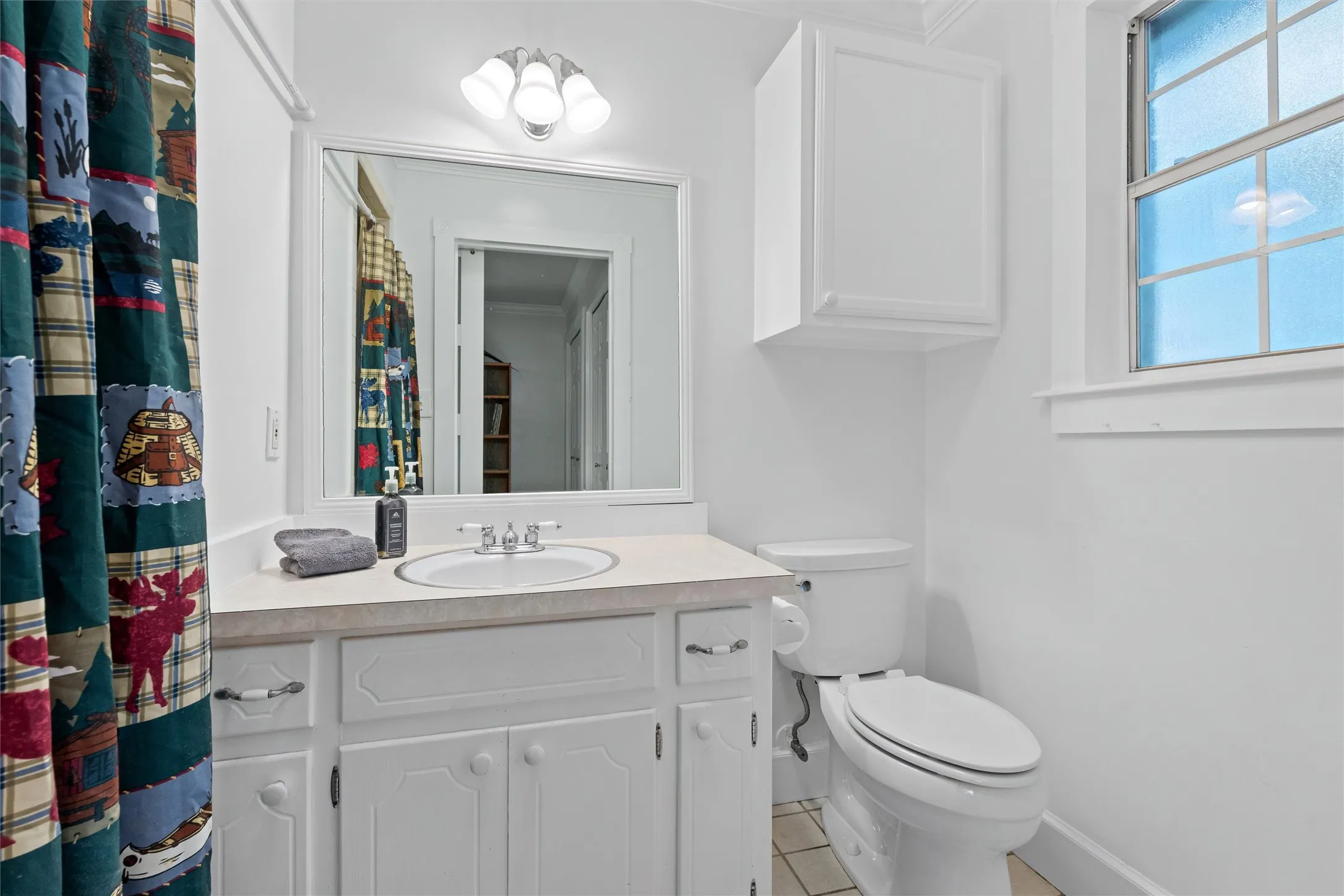 Single Family Residence For Sale in Tarrant County , 1705 Manchester Drive, Arlington, Texas 76012, 3 Bedroom, 2 Bathroom, 2 Garage spaces, 1,460 Sqft, built in 1968, mls#21295961, Real Estate Agent in Arlington, Homes For Sale in Tarrant county, Homes For Sale in Arlington, Realtor in Arlington Texas, Real Estate Brokerage Independent Realty Texas, Luminita Cordes Realtor