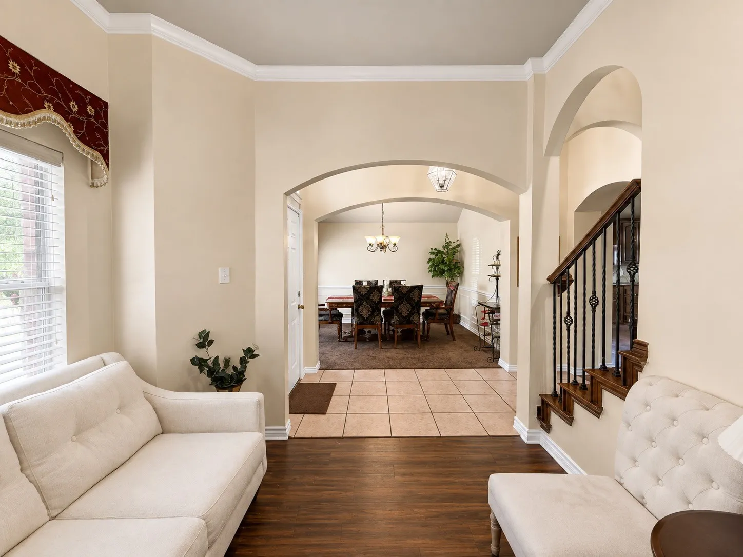Single Family Residence For Sale in Dallas County , 2201 Trickling Creek Drive, Garland, Texas 75041, 4 Bedroom, 2 Bathroom, 2 Garage spaces, 2,350 Sqft, built in 2007, mls#21319355, Real Estate Agent in Garland, Homes For Sale in Dallas county, Homes For Sale in Garland, Realtor in Garland Texas, Real Estate Brokerage Independent Realty Texas, Luminita Cordes Realtor