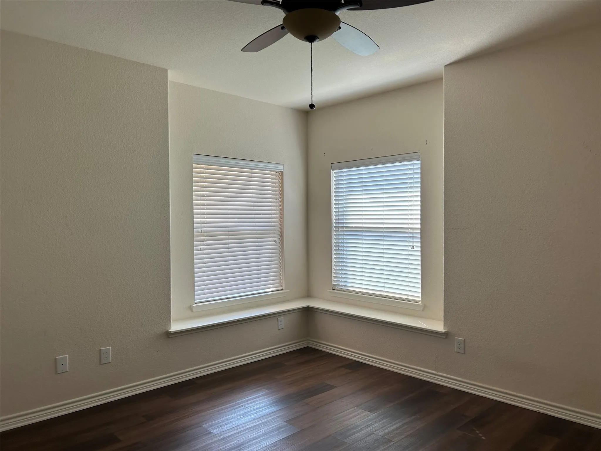 Single Family Residence For Rent in Tarrant County , 12045 Walden Wood Drive, Fort Worth, Texas 76244, 4 Bedrooms, 3 Bathrooms, 2 Garage spaces, 2,226 Sqft, built in 2012, Price $2,395, mls#21321591, Real Estate Agent in Fort Worth, Homes For Rent in Tarrant county, Homes For Rent in Fort Worth, Realtor in Fort Worth Texas, Real Estate Brokerage Independent Realty Texas, Luminita Cordes Realtor