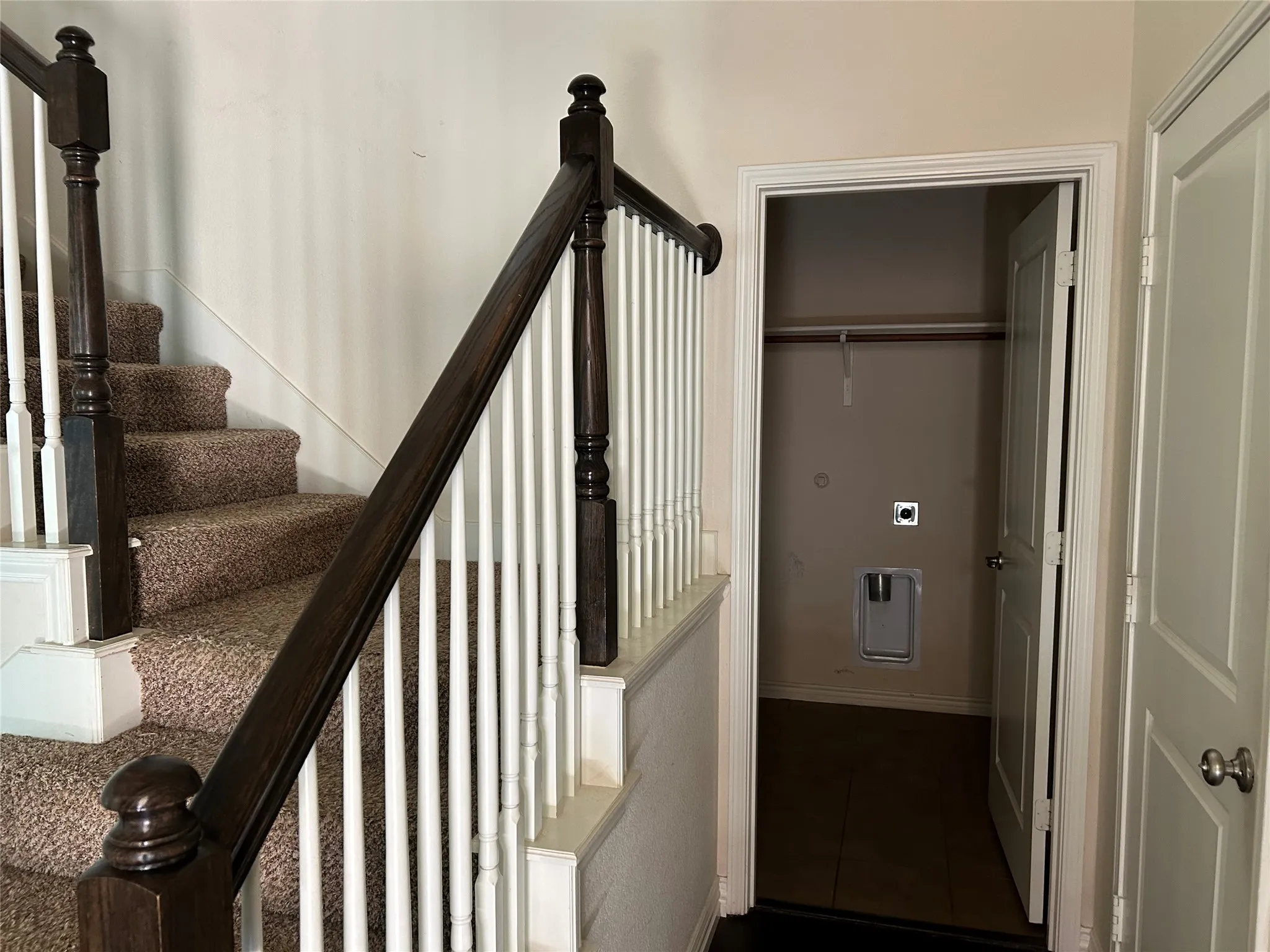 Single Family Residence For Rent in Tarrant County , 12045 Walden Wood Drive, Fort Worth, Texas 76244, 4 Bedrooms, 3 Bathrooms, 2 Garage spaces, 2,226 Sqft, built in 2012, Price $2,395, mls#21321591, Real Estate Agent in Fort Worth, Homes For Rent in Tarrant county, Homes For Rent in Fort Worth, Realtor in Fort Worth Texas, Real Estate Brokerage Independent Realty Texas, Luminita Cordes Realtor