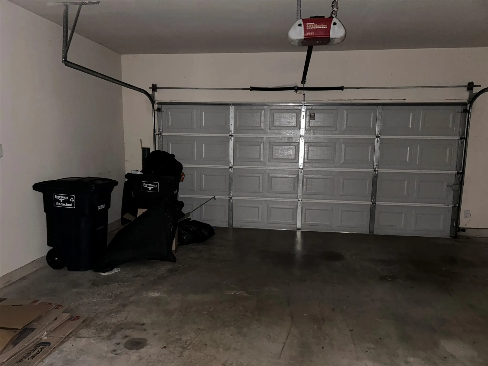 Single Family Residence For Rent in Tarrant County , 12045 Walden Wood Drive, Fort Worth, Texas 76244, 4 Bedrooms, 3 Bathrooms, 2 Garage spaces, 2,226 Sqft, built in 2012, Price $2,395, mls#21321591, Real Estate Agent in Fort Worth, Homes For Rent in Tarrant county, Homes For Rent in Fort Worth, Realtor in Fort Worth Texas, Real Estate Brokerage Independent Realty Texas, Luminita Cordes Realtor