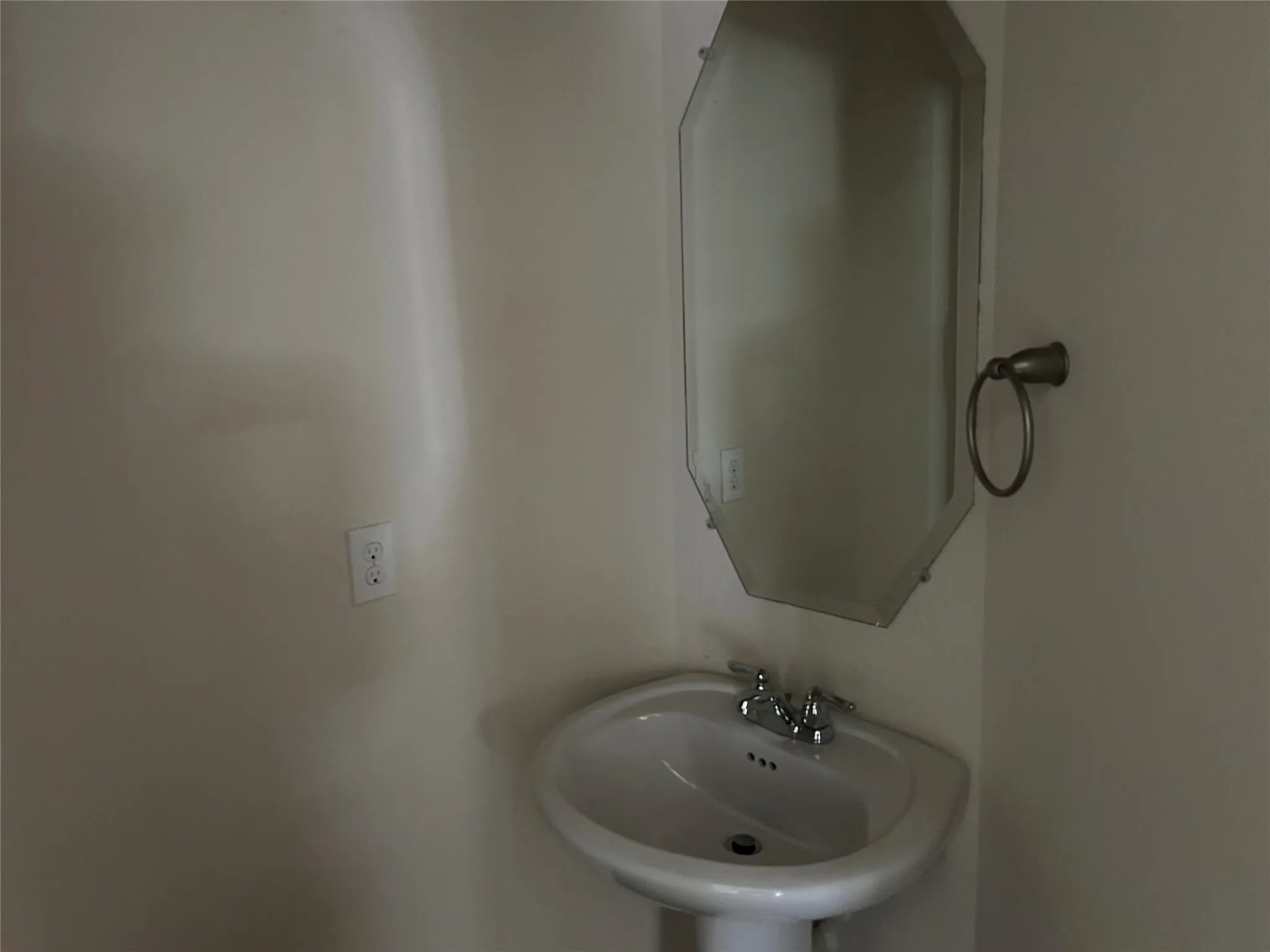 Single Family Residence For Rent in Tarrant County , 12045 Walden Wood Drive, Fort Worth, Texas 76244, 4 Bedrooms, 3 Bathrooms, 2 Garage spaces, 2,226 Sqft, built in 2012, Price $2,395, mls#21321591, Real Estate Agent in Fort Worth, Homes For Rent in Tarrant county, Homes For Rent in Fort Worth, Realtor in Fort Worth Texas, Real Estate Brokerage Independent Realty Texas, Luminita Cordes Realtor
