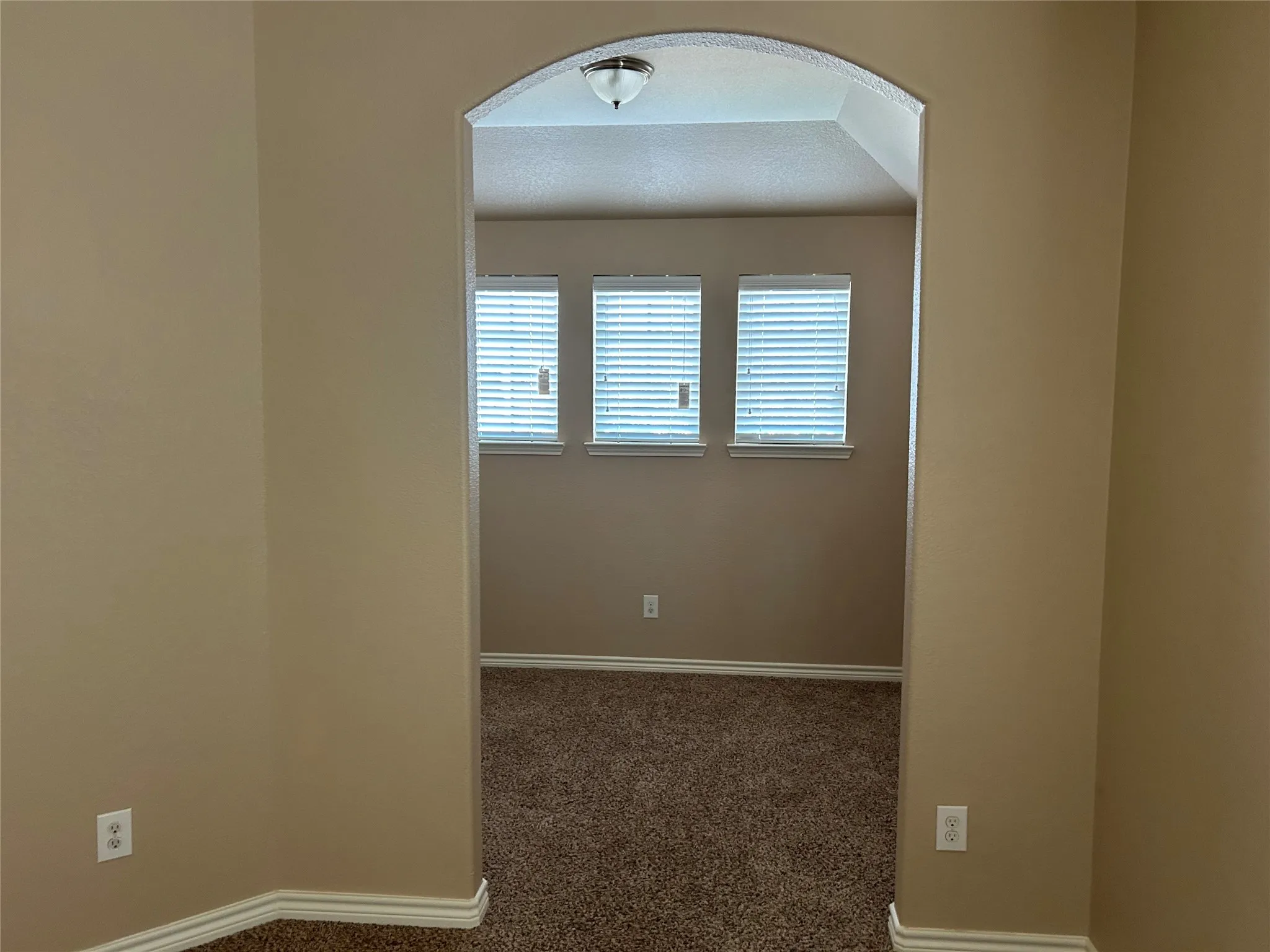 Single Family Residence For Rent in Tarrant County , 12045 Walden Wood Drive, Fort Worth, Texas 76244, 4 Bedrooms, 3 Bathrooms, 2 Garage spaces, 2,226 Sqft, built in 2012, Price $2,395, mls#21321591, Real Estate Agent in Fort Worth, Homes For Rent in Tarrant county, Homes For Rent in Fort Worth, Realtor in Fort Worth Texas, Real Estate Brokerage Independent Realty Texas, Luminita Cordes Realtor