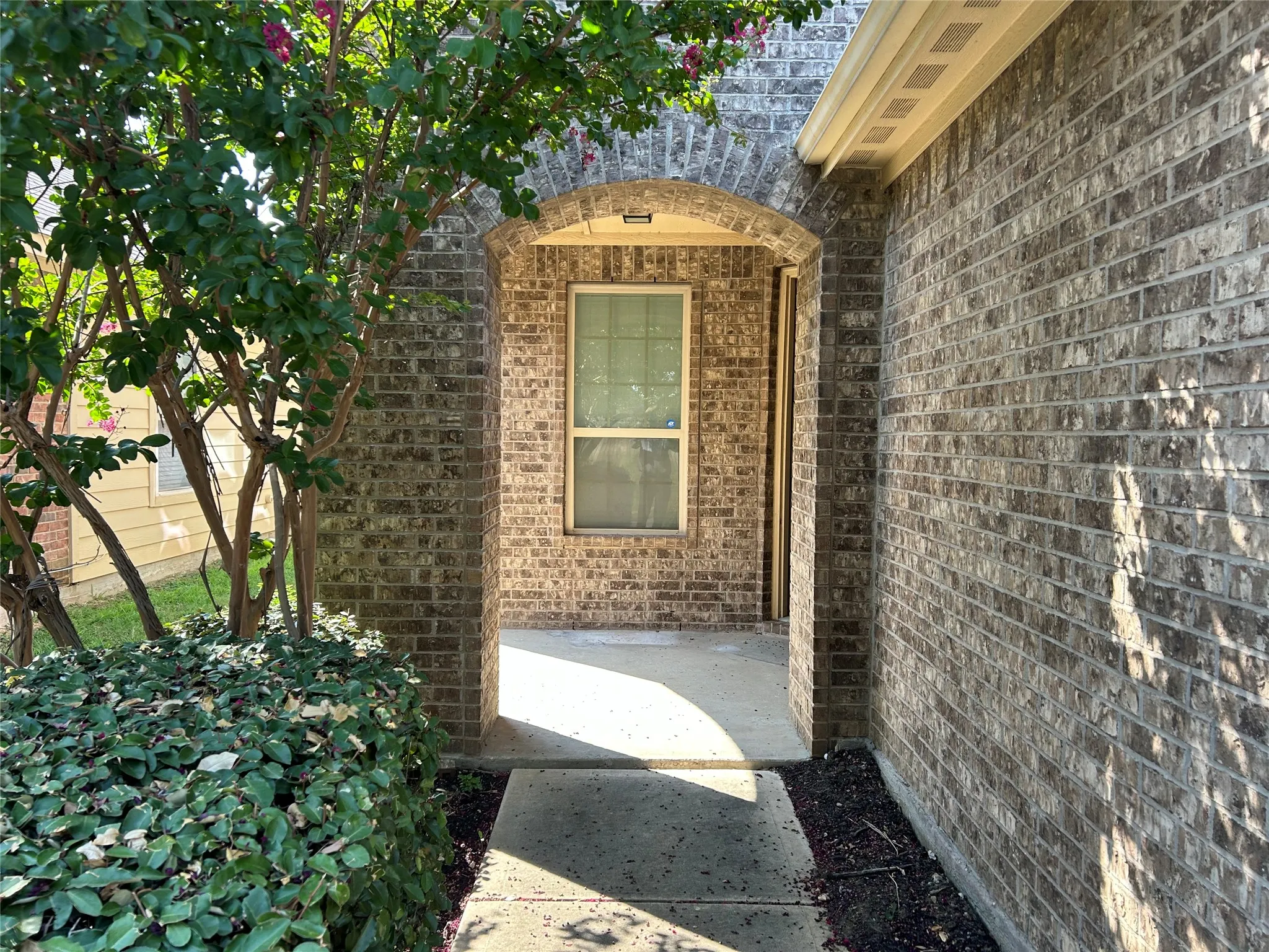Single Family Residence For Rent in Tarrant County , 12045 Walden Wood Drive, Fort Worth, Texas 76244, 4 Bedrooms, 3 Bathrooms, 2 Garage spaces, 2,226 Sqft, built in 2012, Price $2,395, mls#21321591, Real Estate Agent in Fort Worth, Homes For Rent in Tarrant county, Homes For Rent in Fort Worth, Realtor in Fort Worth Texas, Real Estate Brokerage Independent Realty Texas, Luminita Cordes Realtor