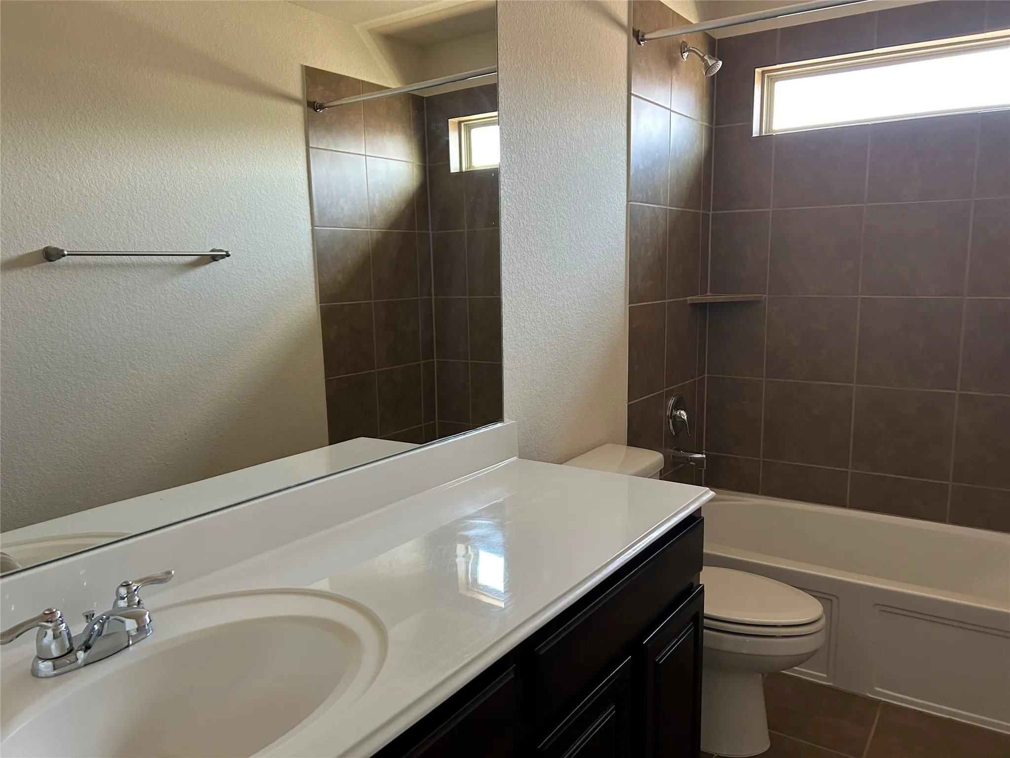 Single Family Residence For Rent in Tarrant County , 12045 Walden Wood Drive, Fort Worth, Texas 76244, 4 Bedrooms, 3 Bathrooms, 2 Garage spaces, 2,226 Sqft, built in 2012, Price $2,395, mls#21321591, Real Estate Agent in Fort Worth, Homes For Rent in Tarrant county, Homes For Rent in Fort Worth, Realtor in Fort Worth Texas, Real Estate Brokerage Independent Realty Texas, Luminita Cordes Realtor