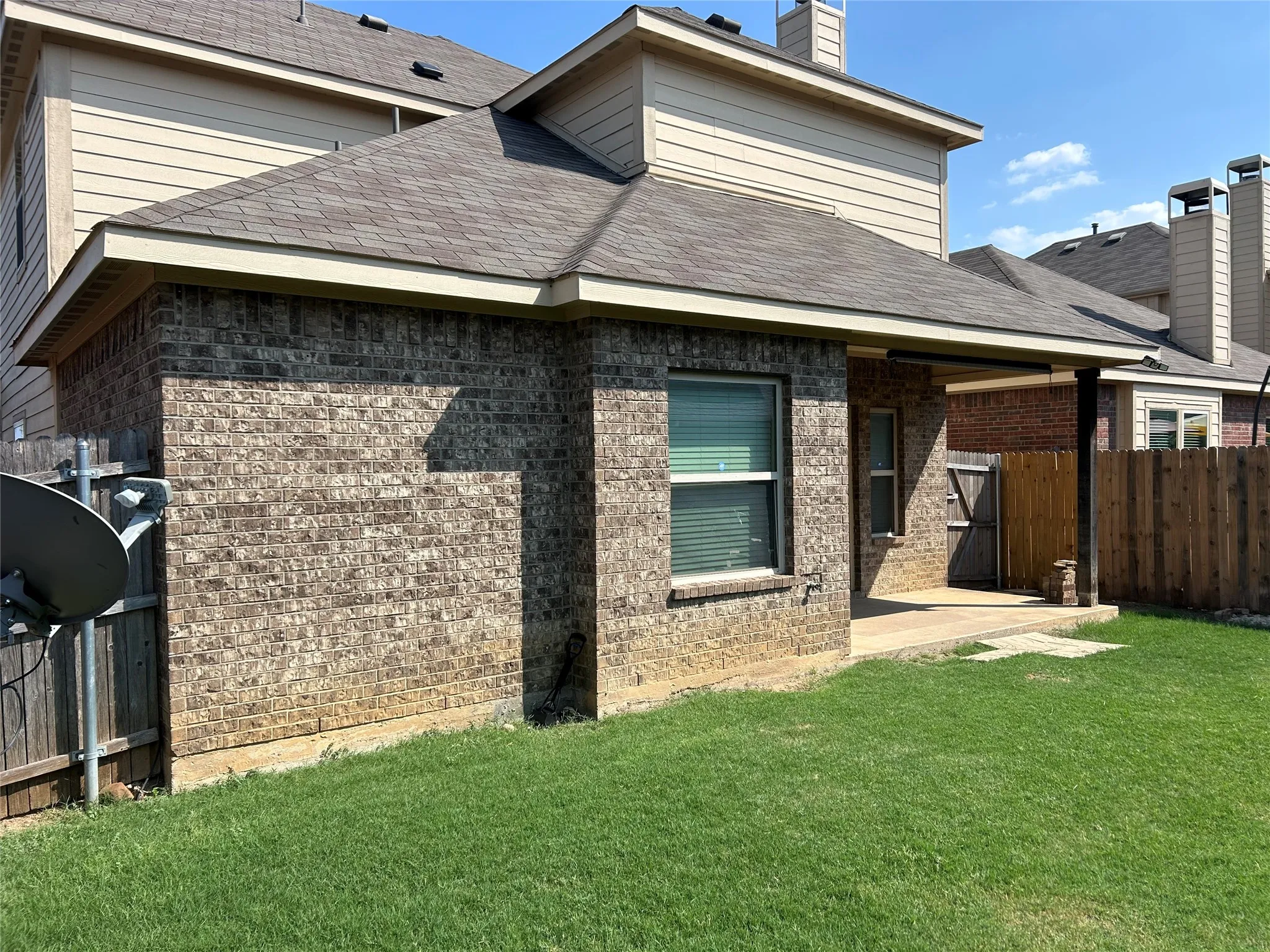 Single Family Residence For Rent in Tarrant County , 12045 Walden Wood Drive, Fort Worth, Texas 76244, 4 Bedrooms, 3 Bathrooms, 2 Garage spaces, 2,226 Sqft, built in 2012, Price $2,395, mls#21321591, Real Estate Agent in Fort Worth, Homes For Rent in Tarrant county, Homes For Rent in Fort Worth, Realtor in Fort Worth Texas, Real Estate Brokerage Independent Realty Texas, Luminita Cordes Realtor