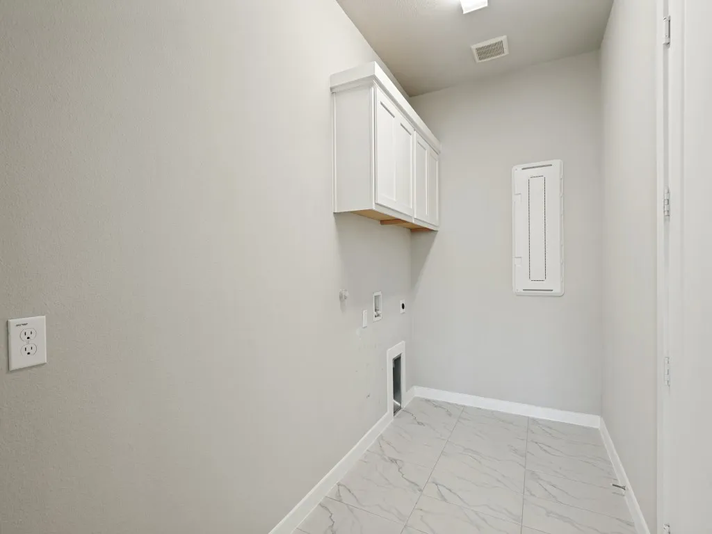 Single Family Residence For Rent in Denton County , 3672 Hollow Pine Drive, Frisco, Texas 75033, 4 Bedrooms, 3 Bathrooms, 2 Garage spaces, 2,846 Sqft, built in 2021, Price $4,600, mls#21319976, Real Estate Agent in Frisco, Homes For Rent in Denton county, Homes For Rent in Frisco, Realtor in Frisco Texas, Real Estate Brokerage Independent Realty Texas, Luminita Cordes Realtor