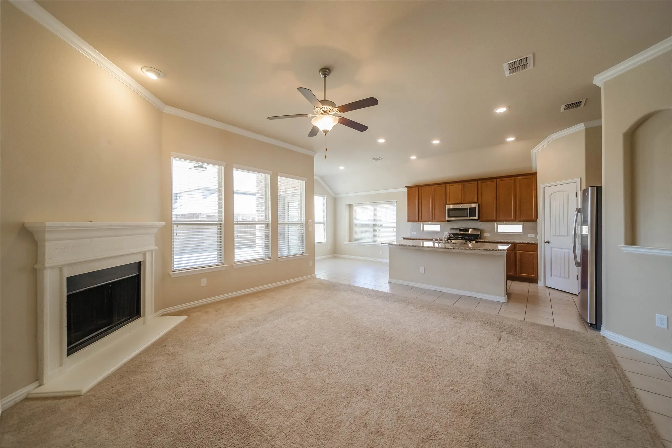 Single Family Residence For Rent in Denton County , 16704 Spence Park Lane, Prosper, Texas 75078, 4 Bedroom, 4 Bathroom, 2 Garage spaces, 2,423 Sqft, built in 2017, mls#21321607, Real Estate Agent in Prosper, Homes For Rent in Denton county, Homes For Rent in Prosper, Realtor in Prosper Texas, Real Estate Brokerage Independent Realty Texas, Luminita Cordes Realtor