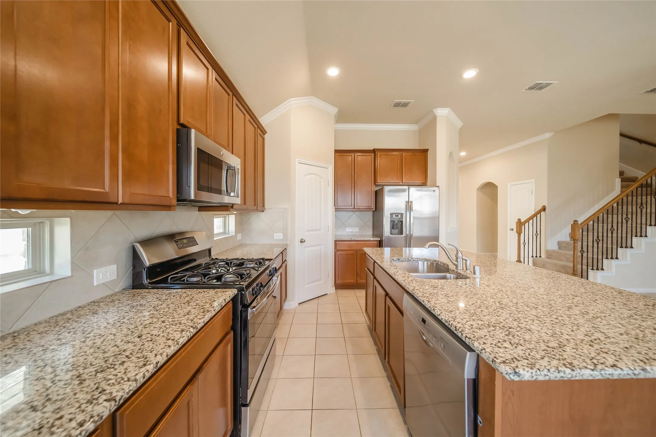 Single Family Residence For Rent in Denton County , 16704 Spence Park Lane, Prosper, Texas 75078, 4 Bedroom, 4 Bathroom, 2 Garage spaces, 2,423 Sqft, built in 2017, mls#21321607, Real Estate Agent in Prosper, Homes For Rent in Denton county, Homes For Rent in Prosper, Realtor in Prosper Texas, Real Estate Brokerage Independent Realty Texas, Luminita Cordes Realtor