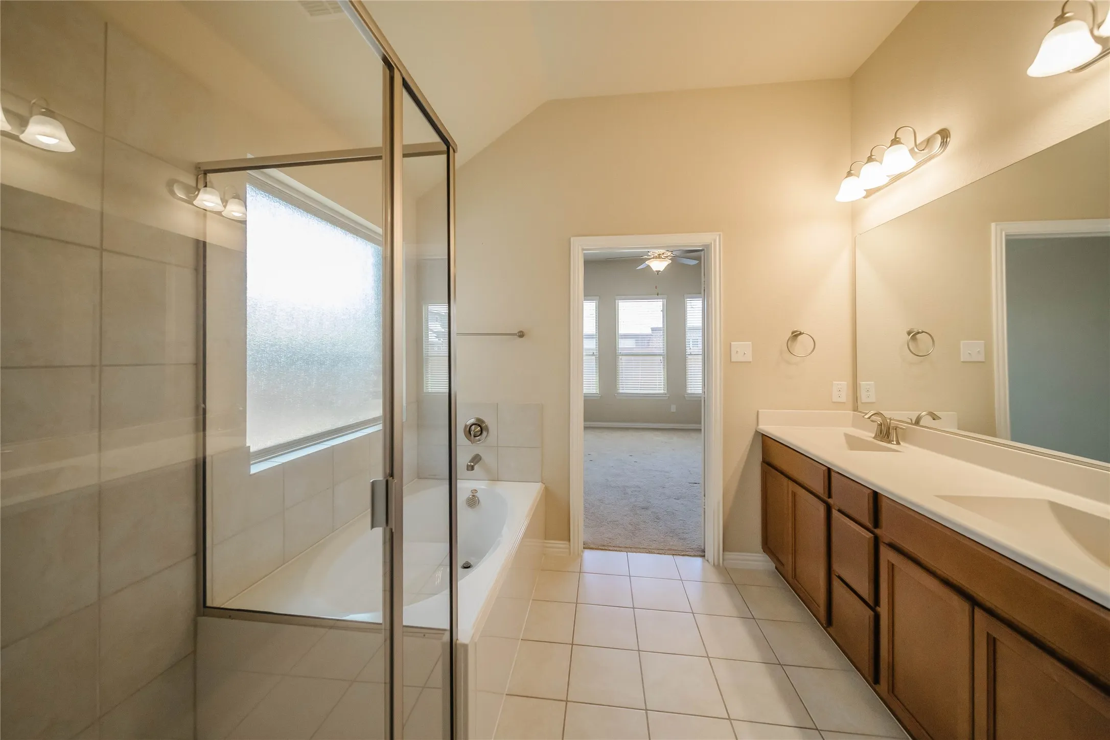 Single Family Residence For Rent in Denton County , 16704 Spence Park Lane, Prosper, Texas 75078, 4 Bedroom, 4 Bathroom, 2 Garage spaces, 2,423 Sqft, built in 2017, mls#21321607, Real Estate Agent in Prosper, Homes For Rent in Denton county, Homes For Rent in Prosper, Realtor in Prosper Texas, Real Estate Brokerage Independent Realty Texas, Luminita Cordes Realtor