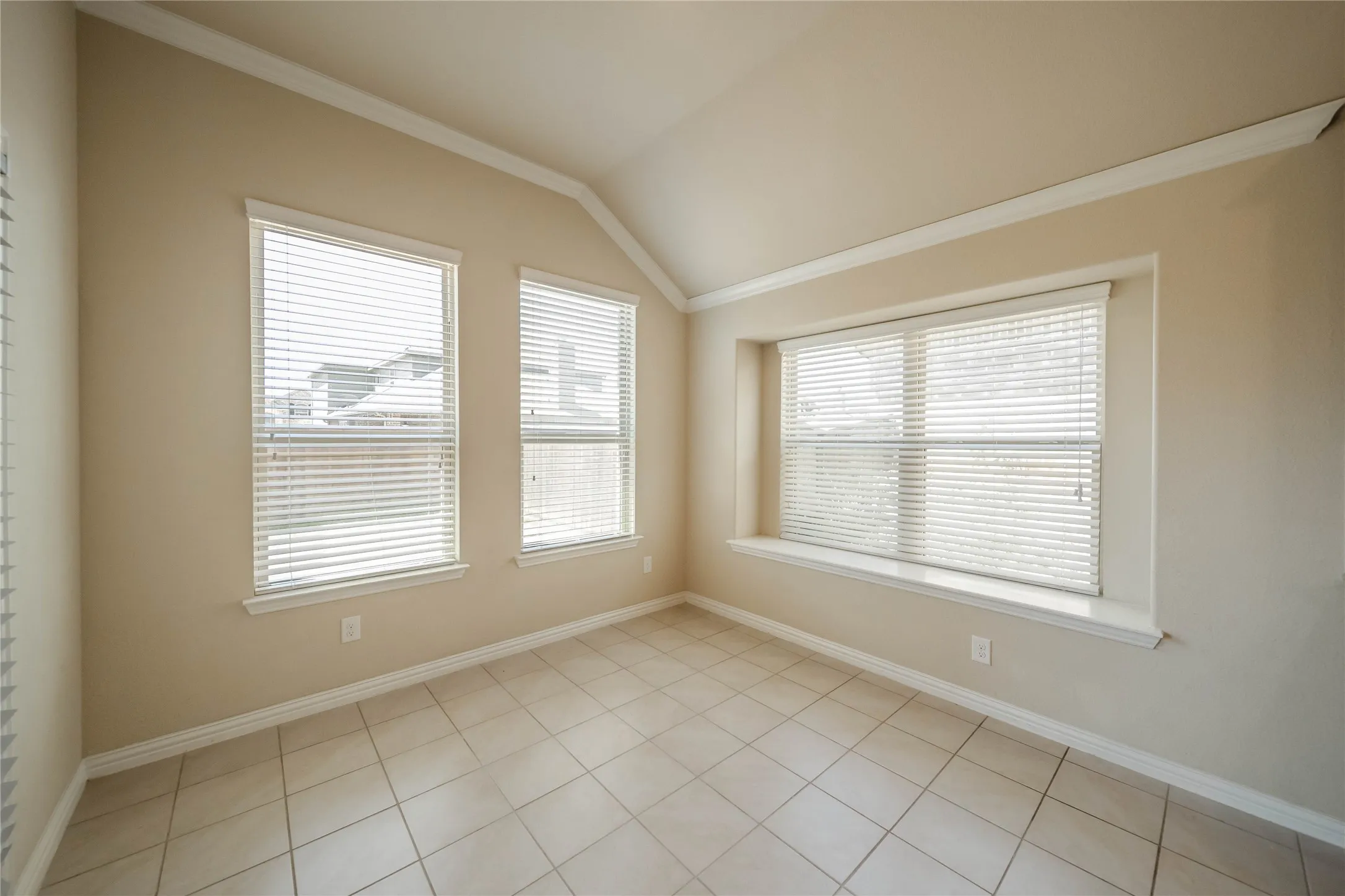 Single Family Residence For Rent in Denton County , 16704 Spence Park Lane, Prosper, Texas 75078, 4 Bedroom, 4 Bathroom, 2 Garage spaces, 2,423 Sqft, built in 2017, mls#21321607, Real Estate Agent in Prosper, Homes For Rent in Denton county, Homes For Rent in Prosper, Realtor in Prosper Texas, Real Estate Brokerage Independent Realty Texas, Luminita Cordes Realtor