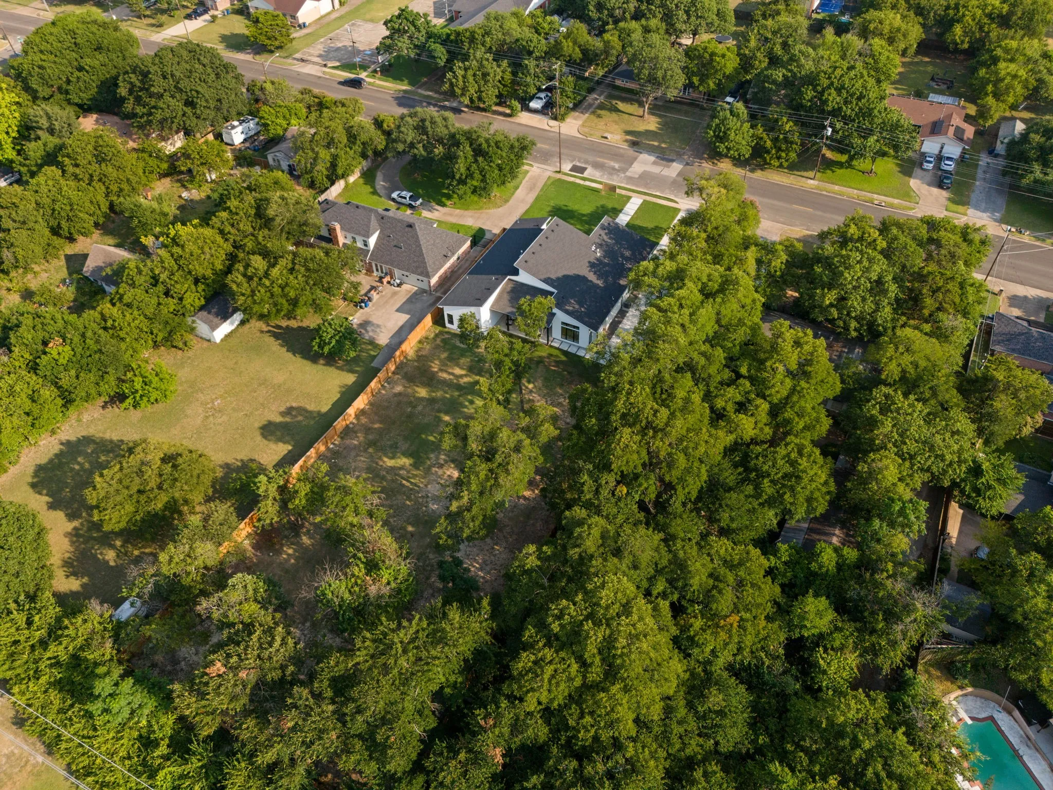 Single Family Residence For Sale in Dallas County , 3115 GIBBS WILLIAMS Road, Dallas, Texas 75233, 3 Bedrooms, 4 Bathrooms, 2 Garage spaces, 3,210 Sqft, built in 2025, Price $849,000, mls#21319791, Real Estate Agent in Dallas, Homes For Sale in Dallas county, Homes For Sale in Dallas, Realtor in Dallas Texas, Real Estate Brokerage Independent Realty Texas, Luminita Cordes Realtor