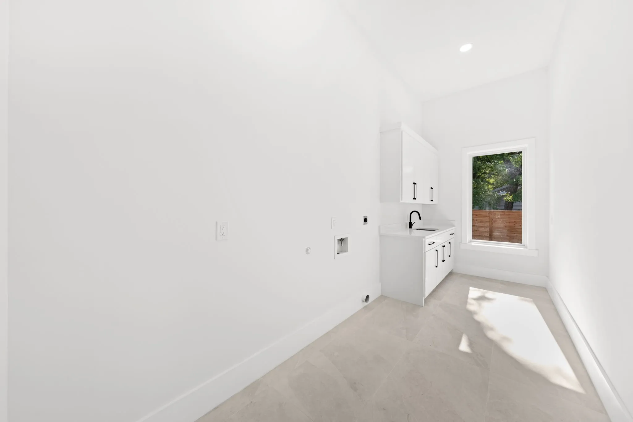 Single Family Residence For Sale in Dallas County , 3115 GIBBS WILLIAMS Road, Dallas, Texas 75233, 3 Bedrooms, 4 Bathrooms, 2 Garage spaces, 3,210 Sqft, built in 2025, Price $849,000, mls#21319791, Real Estate Agent in Dallas, Homes For Sale in Dallas county, Homes For Sale in Dallas, Realtor in Dallas Texas, Real Estate Brokerage Independent Realty Texas, Luminita Cordes Realtor