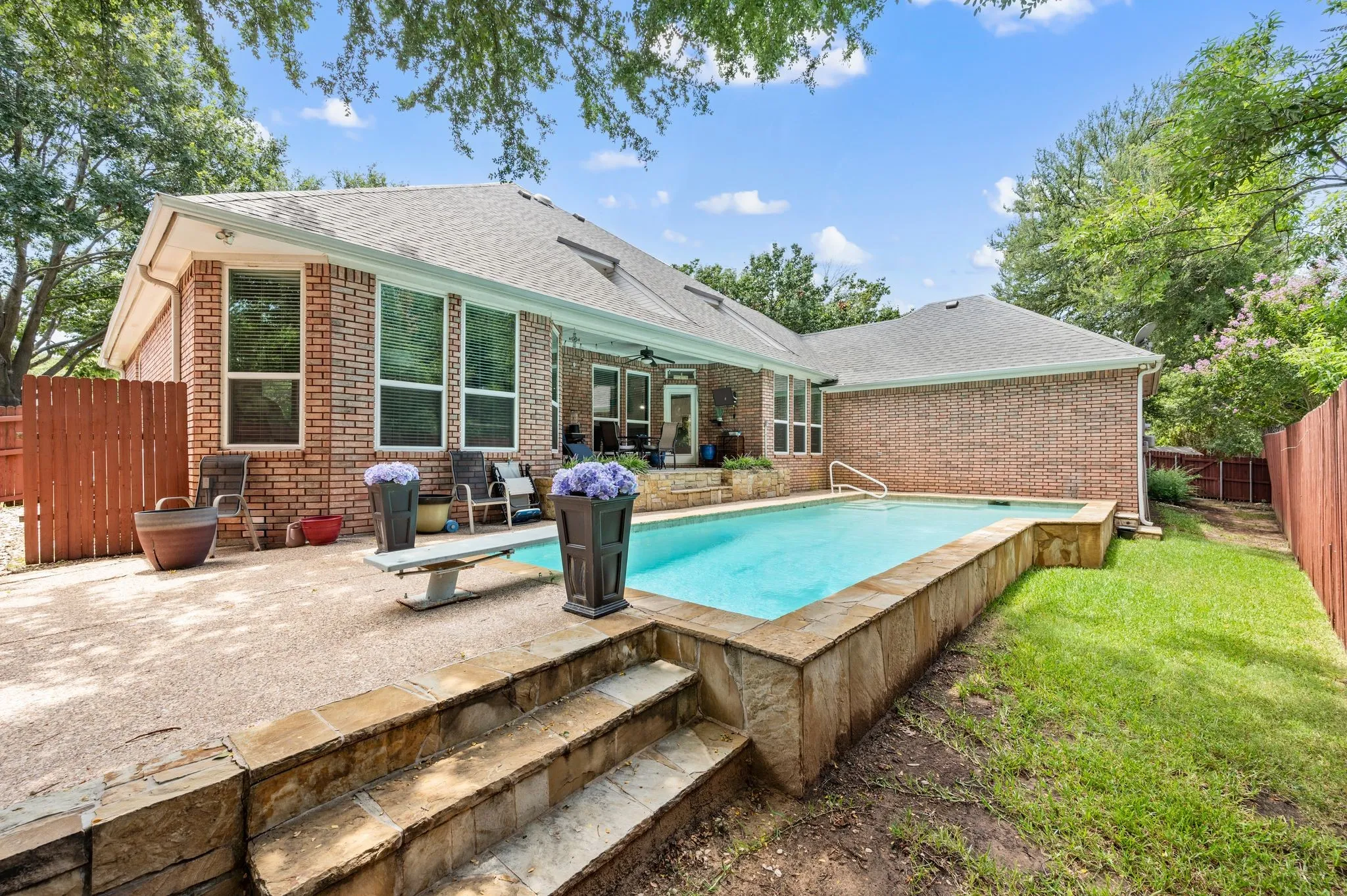 Single Family Residence For Sale in Tarrant County , 3409 Moneta Court, Arlington, Texas 76001, 4 Bedroom, 3 Bathroom, 3 Garage spaces, 3,138 Sqft, built in 1997, mls#21311910, Real Estate Agent in Arlington, Homes For Sale in Tarrant county, Homes For Sale in Arlington, Realtor in Arlington Texas, Real Estate Brokerage Independent Realty Texas, Luminita Cordes Realtor