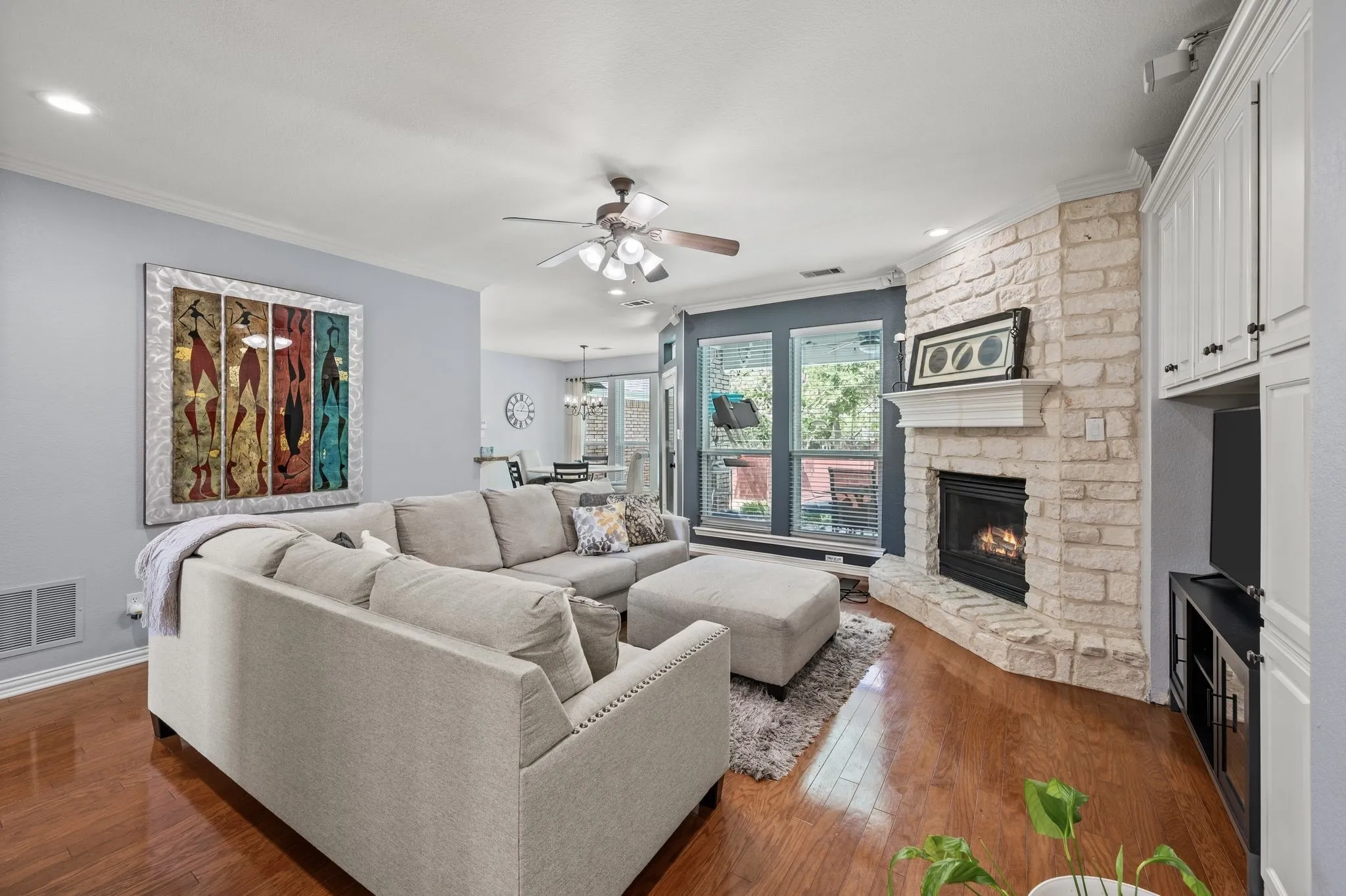 Single Family Residence For Sale in Tarrant County , 3409 Moneta Court, Arlington, Texas 76001, 4 Bedroom, 3 Bathroom, 3 Garage spaces, 3,138 Sqft, built in 1997, mls#21311910, Real Estate Agent in Arlington, Homes For Sale in Tarrant county, Homes For Sale in Arlington, Realtor in Arlington Texas, Real Estate Brokerage Independent Realty Texas, Luminita Cordes Realtor