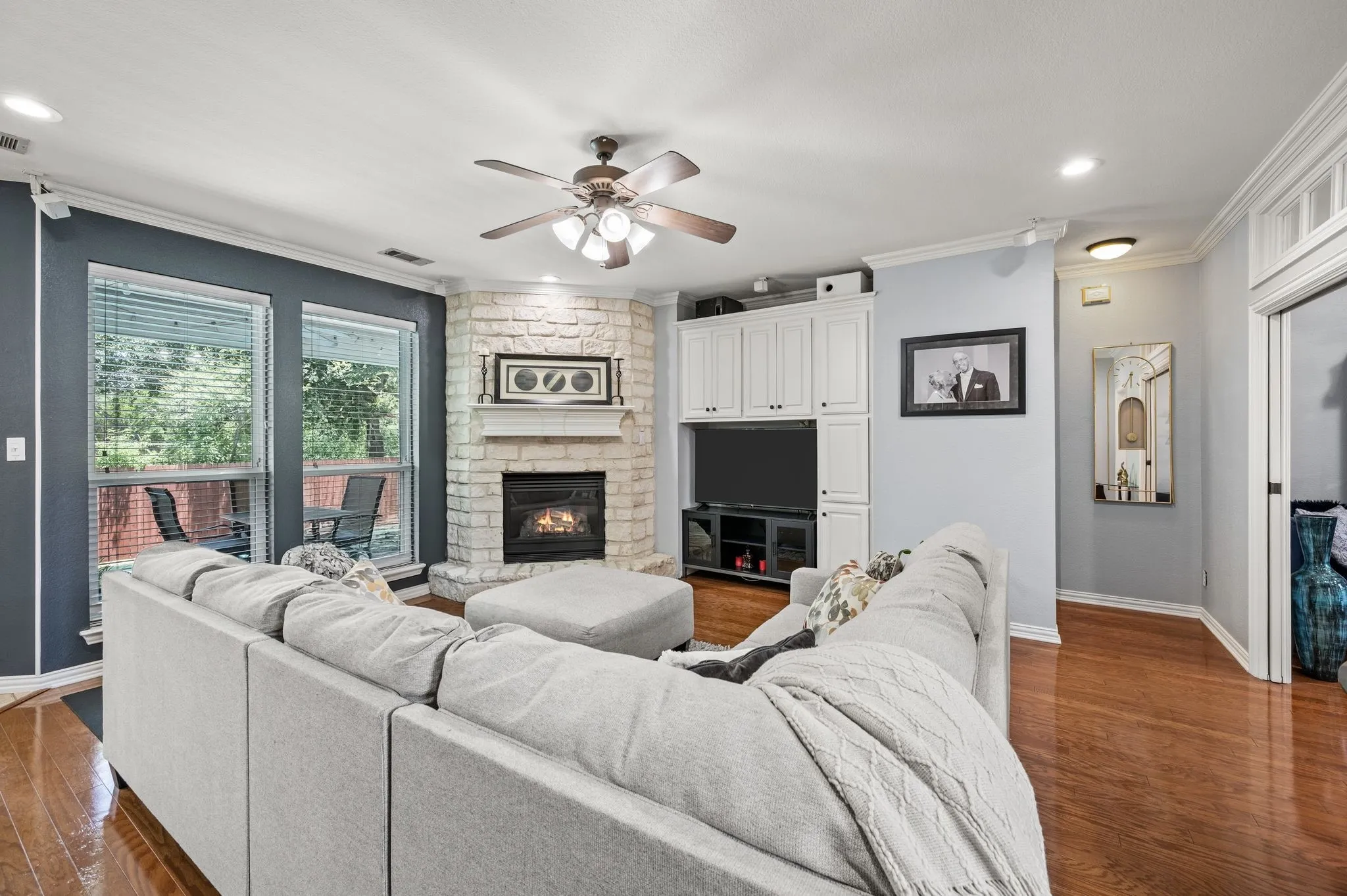 Single Family Residence For Sale in Tarrant County , 3409 Moneta Court, Arlington, Texas 76001, 4 Bedroom, 3 Bathroom, 3 Garage spaces, 3,138 Sqft, built in 1997, mls#21311910, Real Estate Agent in Arlington, Homes For Sale in Tarrant county, Homes For Sale in Arlington, Realtor in Arlington Texas, Real Estate Brokerage Independent Realty Texas, Luminita Cordes Realtor
