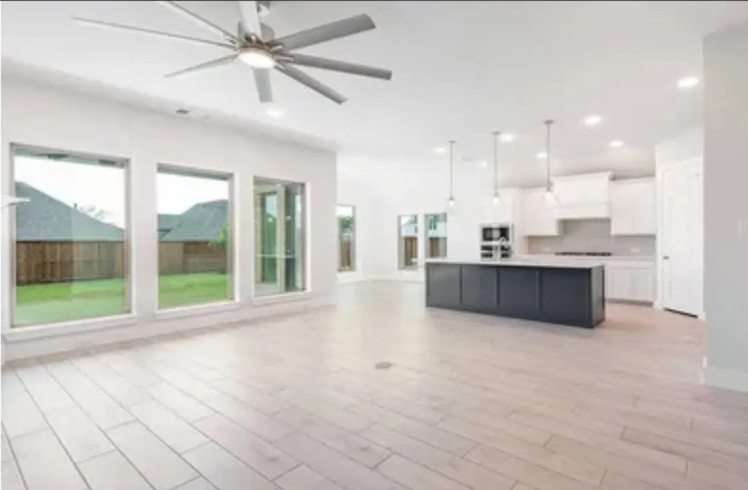 Single Family Residence For Sale in Grayson County , 1511 Wolfgang Way, Van Alstyne, Texas 75495, 4 Bedroom, 4 Bathroom, 2 Garage spaces, 2,519 Sqft, built in 2024, mls#21321512, Real Estate Agent in Van Alstyne, Homes For Sale in Grayson county, Homes For Sale in Van Alstyne, Realtor in Van Alstyne Texas, Real Estate Brokerage Independent Realty Texas, Luminita Cordes Realtor