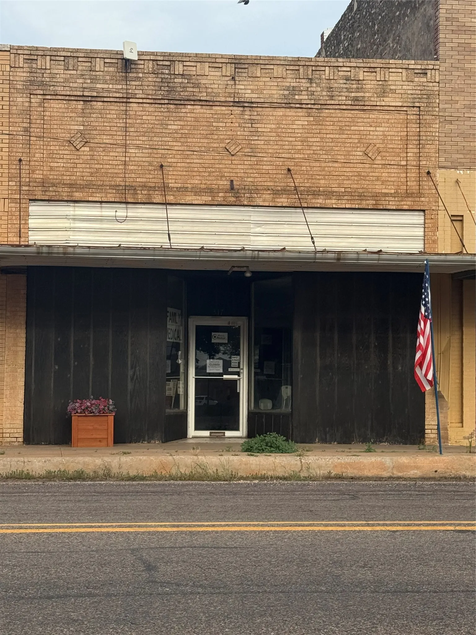 Business For Sale in Hardeman County , 317 S Main Street, Quanah, Texas 79252, 0, 0, Garage spaces, 0 Sqft, built in 1920, mls#21321622, Real Estate Agent in Quanah, Homes For Sale in Hardeman county, Homes For Sale in Quanah, Realtor in Quanah Texas, Real Estate Brokerage Independent Realty Texas, Luminita Cordes Realtor