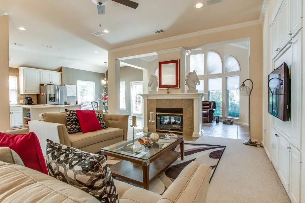 Single Family Residence For Rent in Denton County , 4636 Skyline Drive, Flower Mound, Texas 75028, 3 Bedrooms, 3 Bathrooms, 2 Garage spaces, 2,530 Sqft, built in 1997, Price $4,800, mls#21321631, Real Estate Agent in Flower Mound, Homes For Rent in Denton county, Homes For Rent in Flower Mound, Realtor in Flower Mound Texas, Real Estate Brokerage Independent Realty Texas, Luminita Cordes Realtor
