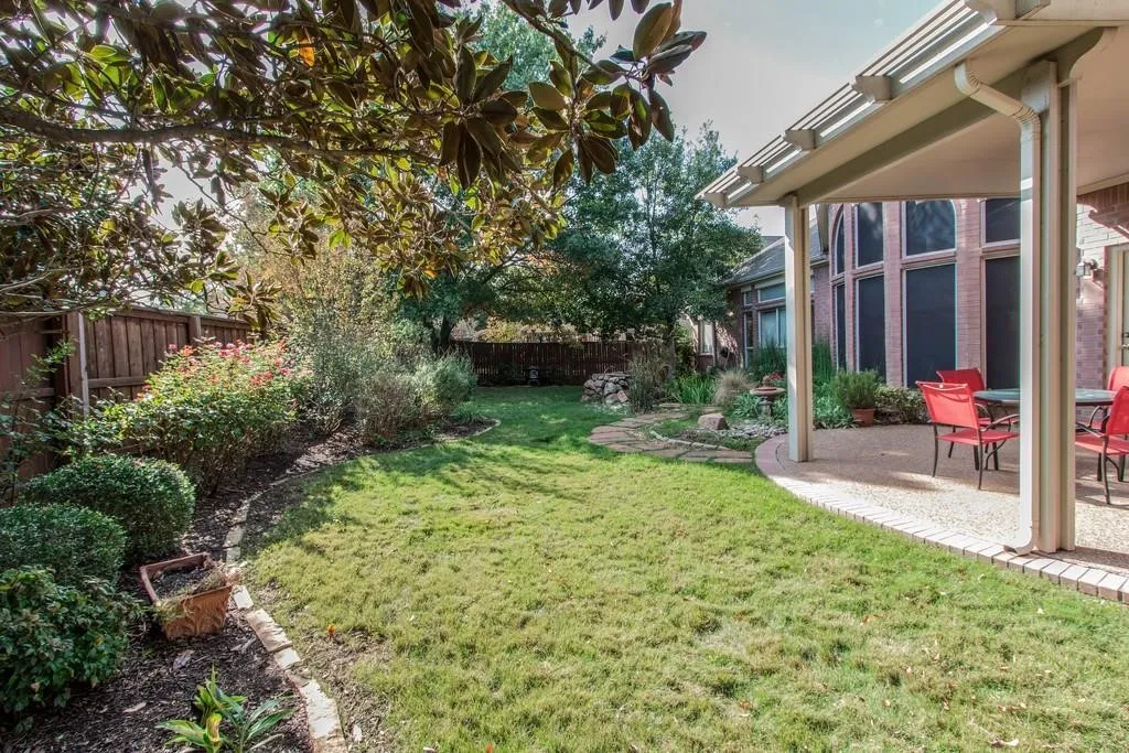 Single Family Residence For Rent in Denton County , 4636 Skyline Drive, Flower Mound, Texas 75028, 3 Bedrooms, 3 Bathrooms, 2 Garage spaces, 2,530 Sqft, built in 1997, Price $4,800, mls#21321631, Real Estate Agent in Flower Mound, Homes For Rent in Denton county, Homes For Rent in Flower Mound, Realtor in Flower Mound Texas, Real Estate Brokerage Independent Realty Texas, Luminita Cordes Realtor