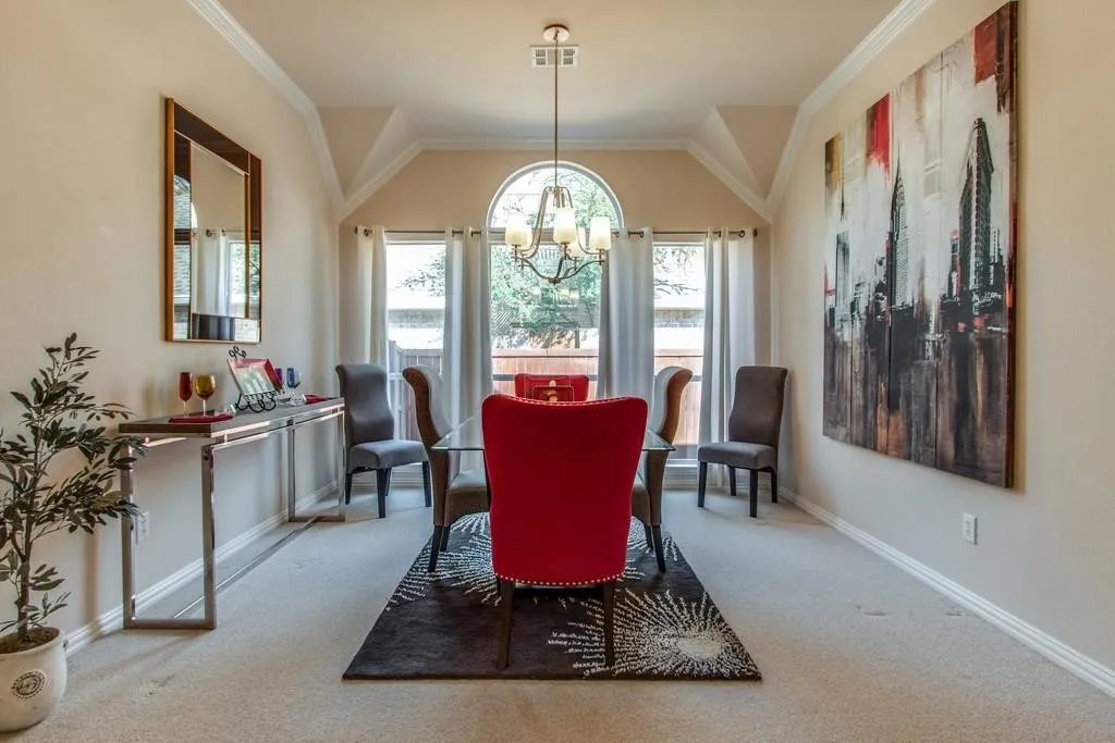 Single Family Residence For Rent in Denton County , 4636 Skyline Drive, Flower Mound, Texas 75028, 3 Bedrooms, 3 Bathrooms, 2 Garage spaces, 2,530 Sqft, built in 1997, Price $4,800, mls#21321631, Real Estate Agent in Flower Mound, Homes For Rent in Denton county, Homes For Rent in Flower Mound, Realtor in Flower Mound Texas, Real Estate Brokerage Independent Realty Texas, Luminita Cordes Realtor