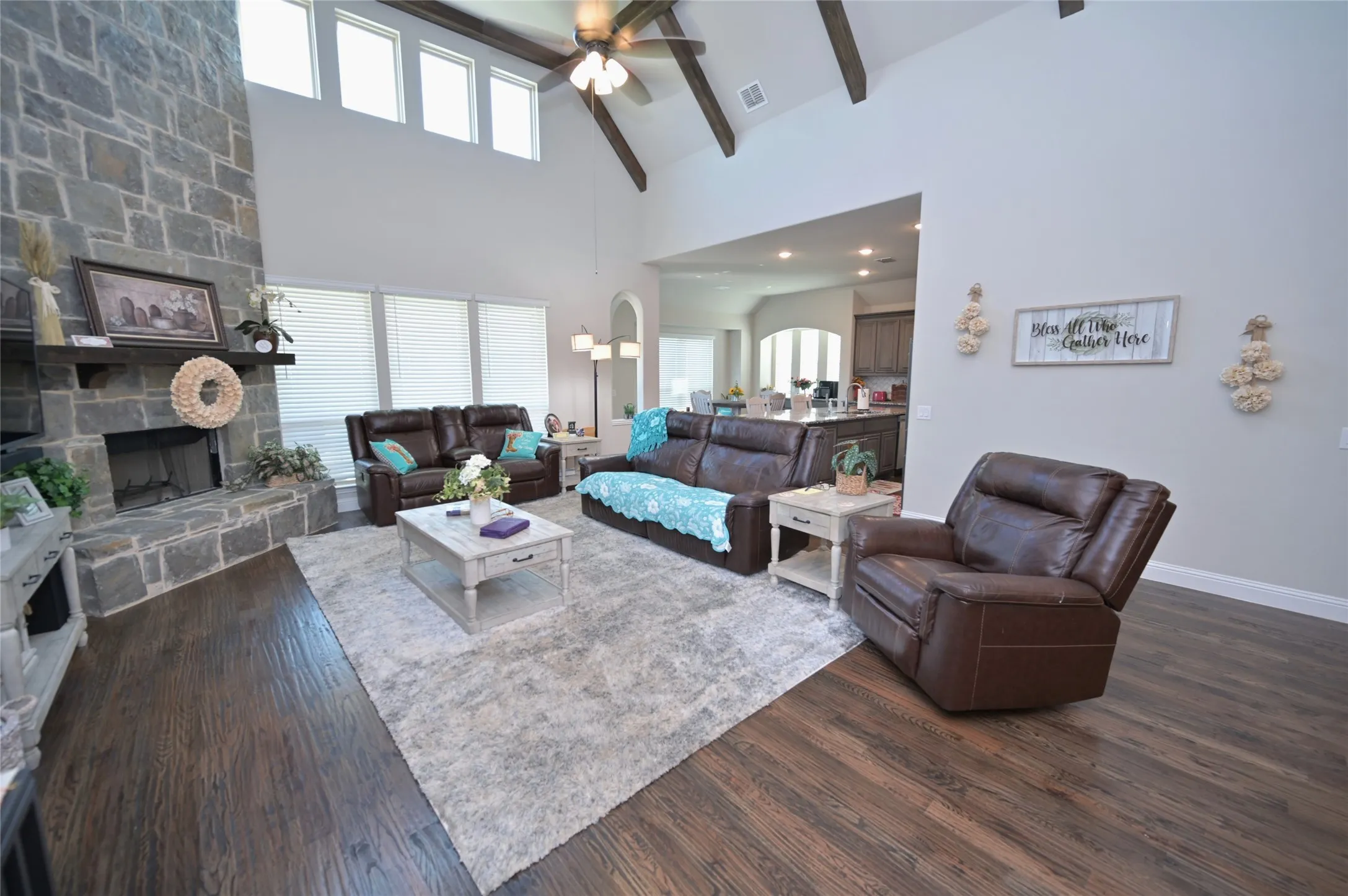 Single Family Residence For Sale in Denton County , 213 Oakcrest Drive, Justin, Texas 76247, 4 Bedroom, 3 Bathroom, 3 Garage spaces, 2,788 Sqft, built in 2019, mls#21319263, Real Estate Agent in Justin, Homes For Sale in Denton county, Homes For Sale in Justin, Realtor in Justin Texas, Real Estate Brokerage Independent Realty Texas, Luminita Cordes Realtor
