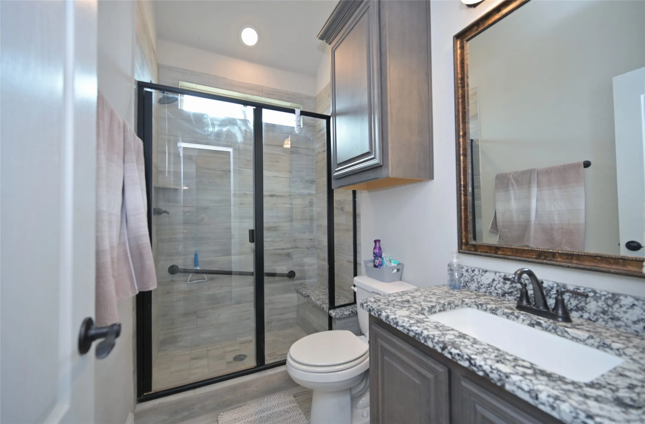 Single Family Residence For Sale in Denton County , 213 Oakcrest Drive, Justin, Texas 76247, 4 Bedroom, 3 Bathroom, 3 Garage spaces, 2,788 Sqft, built in 2019, mls#21319263, Real Estate Agent in Justin, Homes For Sale in Denton county, Homes For Sale in Justin, Realtor in Justin Texas, Real Estate Brokerage Independent Realty Texas, Luminita Cordes Realtor