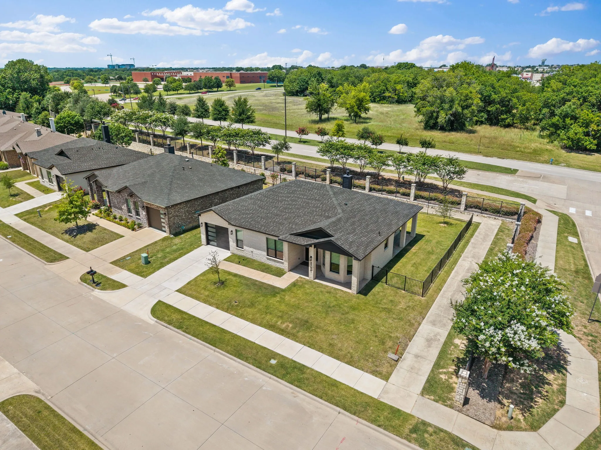 Single Family Residence For Sale in Collin County , 3700 Creek View Drive, Mc Kinney, Texas 75071, 3 Bedroom, 2 Bathroom, 2 Garage spaces, 1,634 Sqft, built in 2026, mls#21321642, Real Estate Agent in Mc Kinney, Homes For Sale in Collin county, Homes For Sale in Mc Kinney, Realtor in Mc Kinney Texas, Real Estate Brokerage Independent Realty Texas, Luminita Cordes Realtor