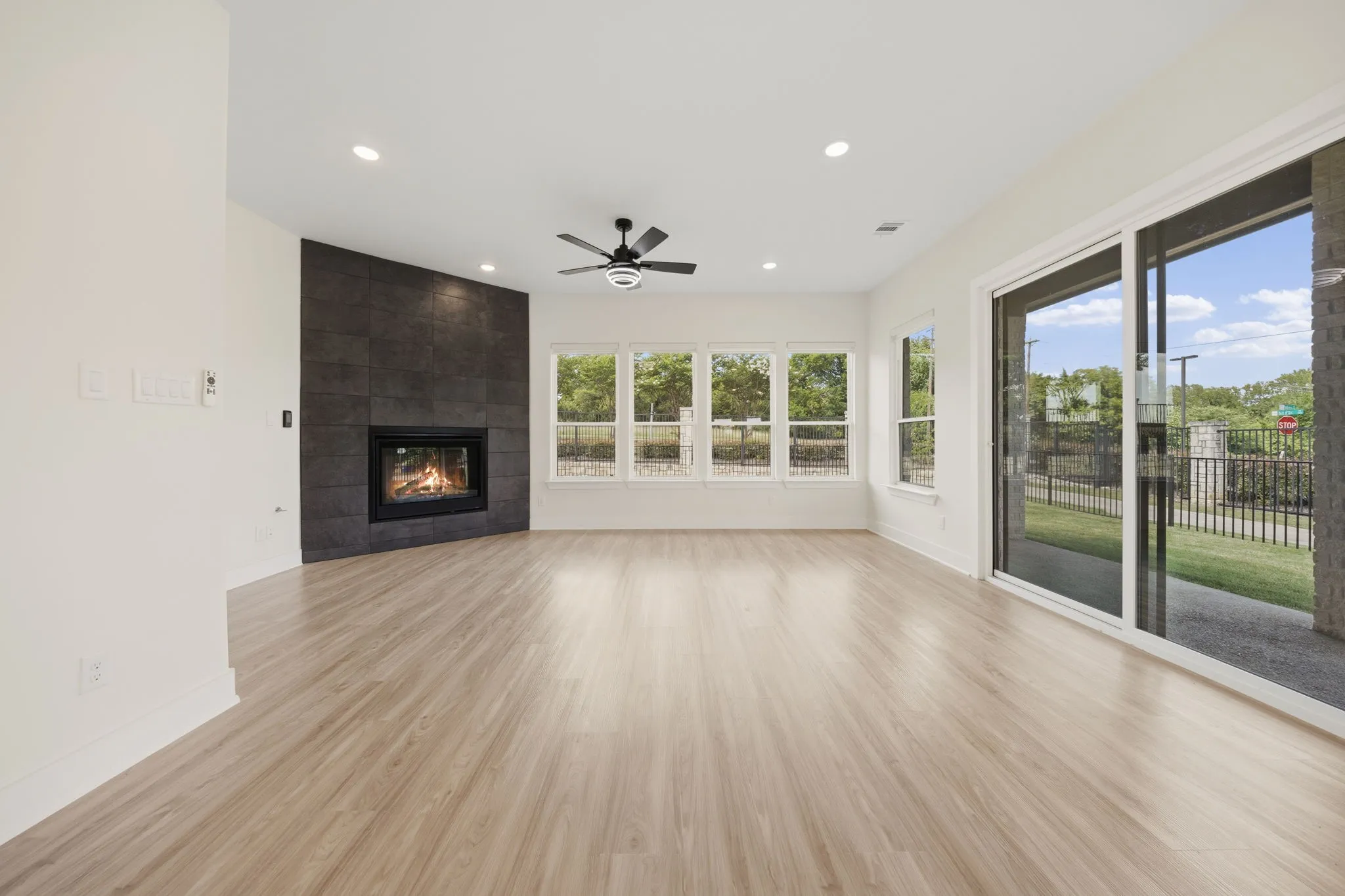 Single Family Residence For Sale in Collin County , 3700 Creek View Drive, Mc Kinney, Texas 75071, 3 Bedroom, 2 Bathroom, 2 Garage spaces, 1,634 Sqft, built in 2026, mls#21321642, Real Estate Agent in Mc Kinney, Homes For Sale in Collin county, Homes For Sale in Mc Kinney, Realtor in Mc Kinney Texas, Real Estate Brokerage Independent Realty Texas, Luminita Cordes Realtor