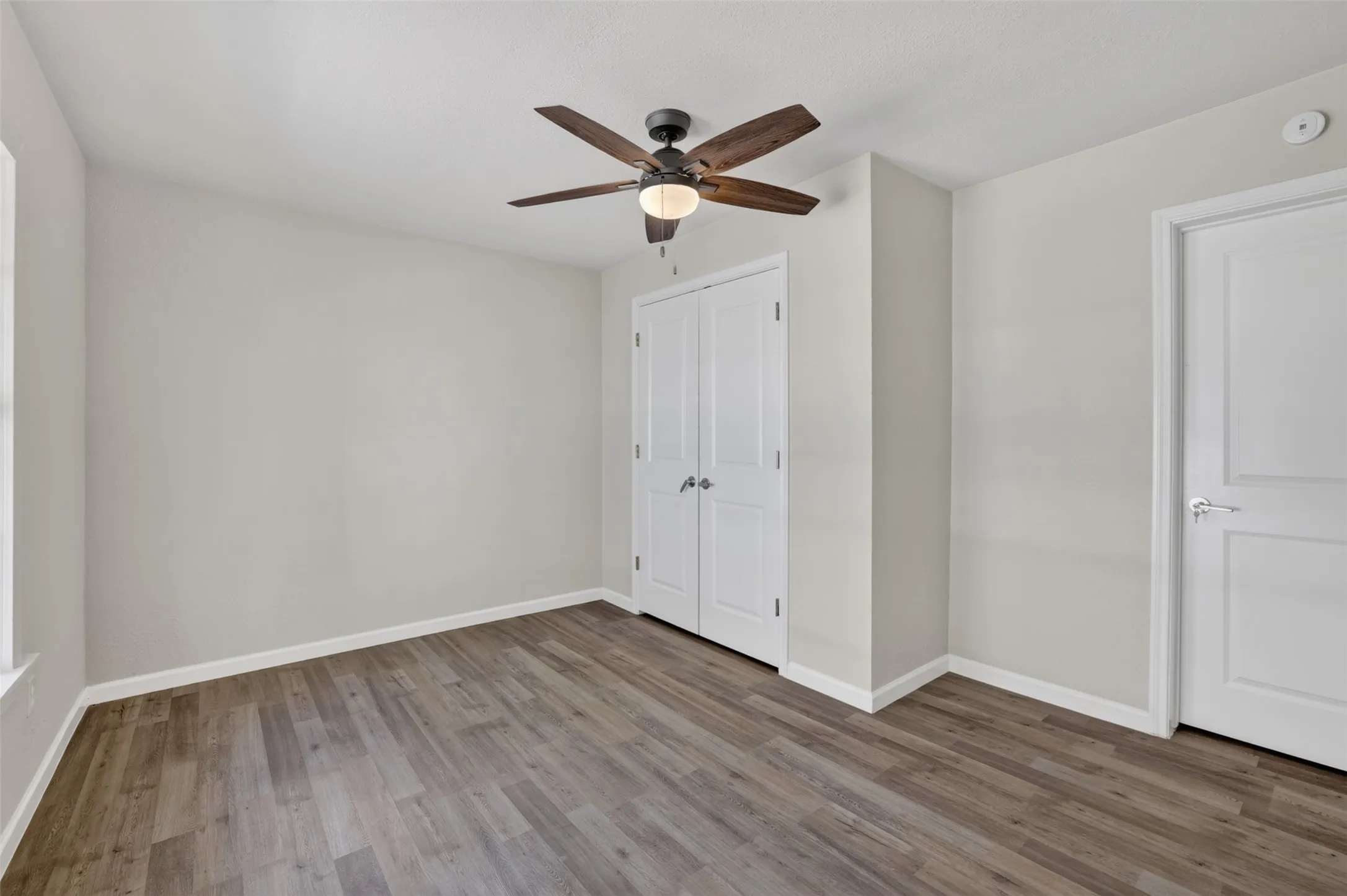 Single Family Residence For Sale in Dallas County , 924 Nolte Drive, Dallas, Texas 75208, 3 Bedrooms, 2 Bathrooms, Garage spaces, 1,270 Sqft, built in 1924, Price $339,000, mls#21321646, Real Estate Agent in Dallas, Homes For Sale in Dallas county, Homes For Sale in Dallas, Realtor in Dallas Texas, Real Estate Brokerage Independent Realty Texas, Luminita Cordes Realtor