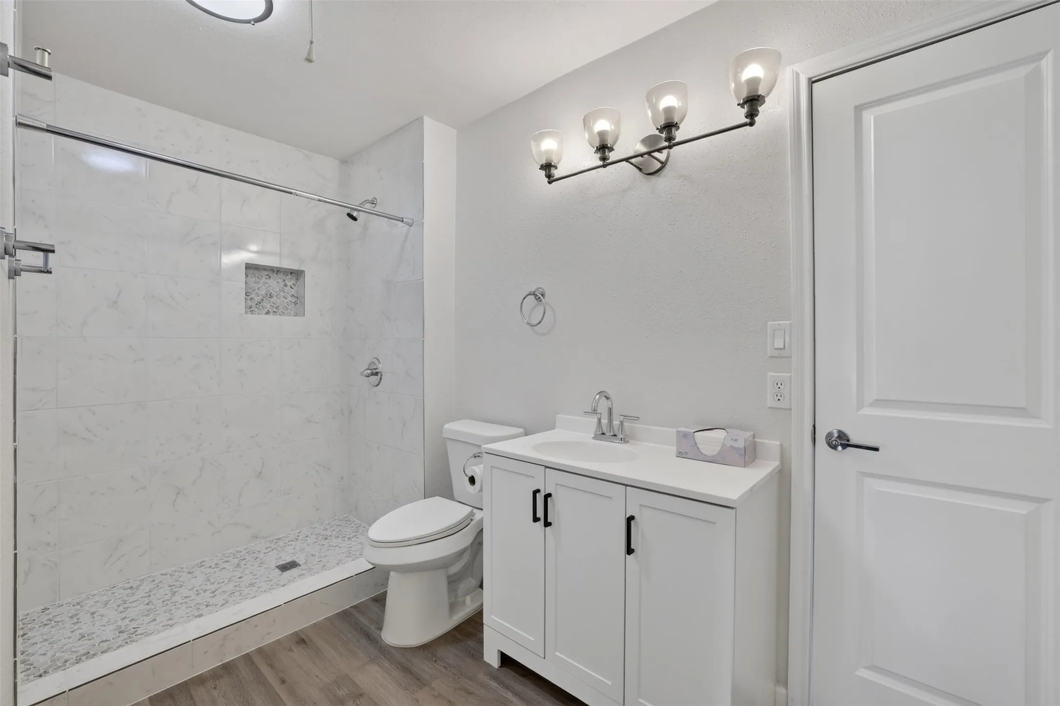 Single Family Residence For Sale in Dallas County , 924 Nolte Drive, Dallas, Texas 75208, 3 Bedrooms, 2 Bathrooms, Garage spaces, 1,270 Sqft, built in 1924, Price $339,000, mls#21321646, Real Estate Agent in Dallas, Homes For Sale in Dallas county, Homes For Sale in Dallas, Realtor in Dallas Texas, Real Estate Brokerage Independent Realty Texas, Luminita Cordes Realtor