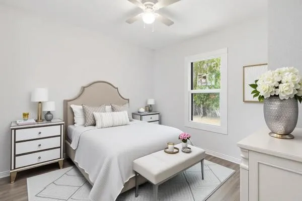Single Family Residence For Sale in Tarrant County , 910 Loney Street, Fort Worth, Texas 76104, 2 Bedroom, 1 Bathroom, 2 Garage spaces, 860 Sqft, built in 1918, mls#21321629, Real Estate Agent in Fort Worth, Homes For Sale in Tarrant county, Homes For Sale in Fort Worth, Realtor in Fort Worth Texas, Real Estate Brokerage Independent Realty Texas, Luminita Cordes Realtor