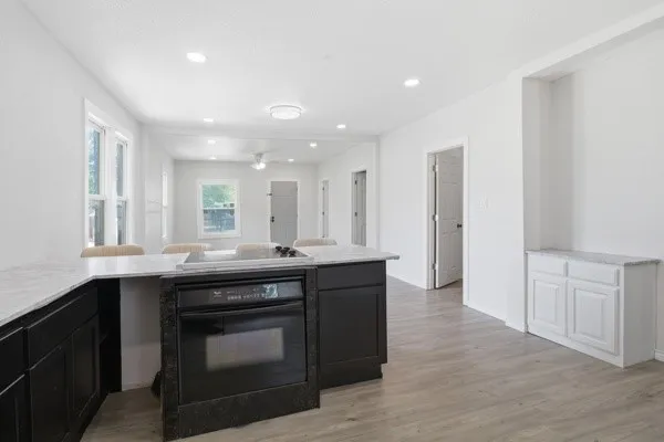 Single Family Residence For Sale in Tarrant County , 910 Loney Street, Fort Worth, Texas 76104, 2 Bedroom, 1 Bathroom, 2 Garage spaces, 860 Sqft, built in 1918, mls#21321629, Real Estate Agent in Fort Worth, Homes For Sale in Tarrant county, Homes For Sale in Fort Worth, Realtor in Fort Worth Texas, Real Estate Brokerage Independent Realty Texas, Luminita Cordes Realtor