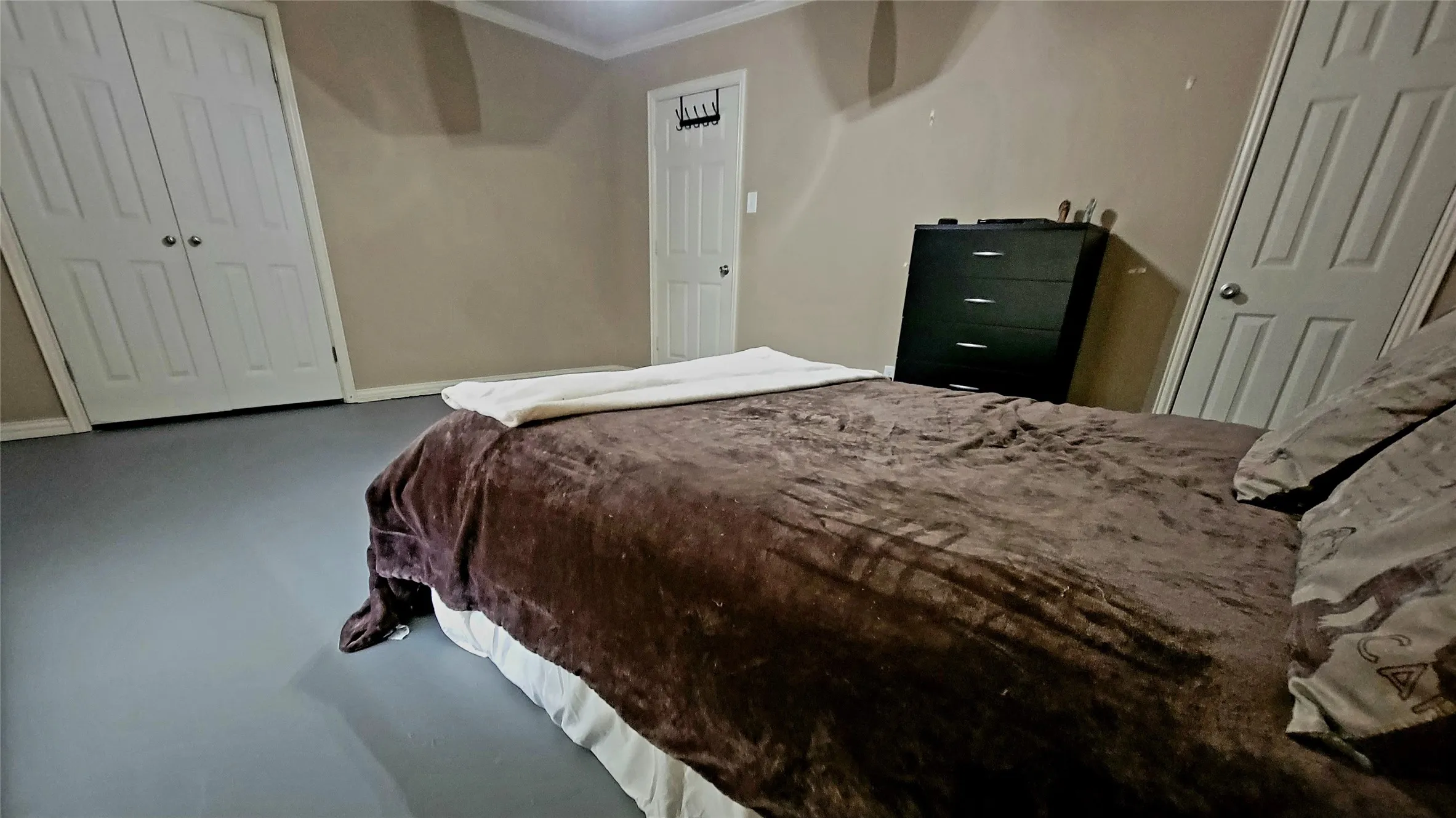 Single Family Residence For Sale in Red River (TX) County , 706 W Fourth, Clarksville, Texas 75426, 3 Bedroom, 2 Bathroom, 2 Garage spaces, 2,520 Sqft, built in 1968, mls#21321537, Real Estate Agent in Clarksville, Homes For Sale in Red River (TX) county, Homes For Sale in Clarksville, Realtor in Clarksville Texas, Real Estate Brokerage Independent Realty Texas, Luminita Cordes Realtor