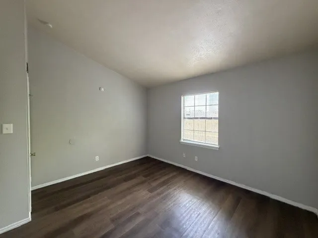 Single Family Residence For Sale in Dallas County , 431 Pogue Street, Cedar Hill, Texas 75104, 3 Bedroom, 2 Bathroom, Garage spaces, 1,060 Sqft, built in 1983, mls#21321657, Real Estate Agent in Cedar Hill, Homes For Sale in Dallas county, Homes For Sale in Cedar Hill, Realtor in Cedar Hill Texas, Real Estate Brokerage Independent Realty Texas, Luminita Cordes Realtor