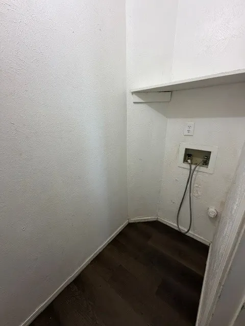 Single Family Residence For Sale in Dallas County , 431 Pogue Street, Cedar Hill, Texas 75104, 3 Bedroom, 2 Bathroom, Garage spaces, 1,060 Sqft, built in 1983, mls#21321657, Real Estate Agent in Cedar Hill, Homes For Sale in Dallas county, Homes For Sale in Cedar Hill, Realtor in Cedar Hill Texas, Real Estate Brokerage Independent Realty Texas, Luminita Cordes Realtor
