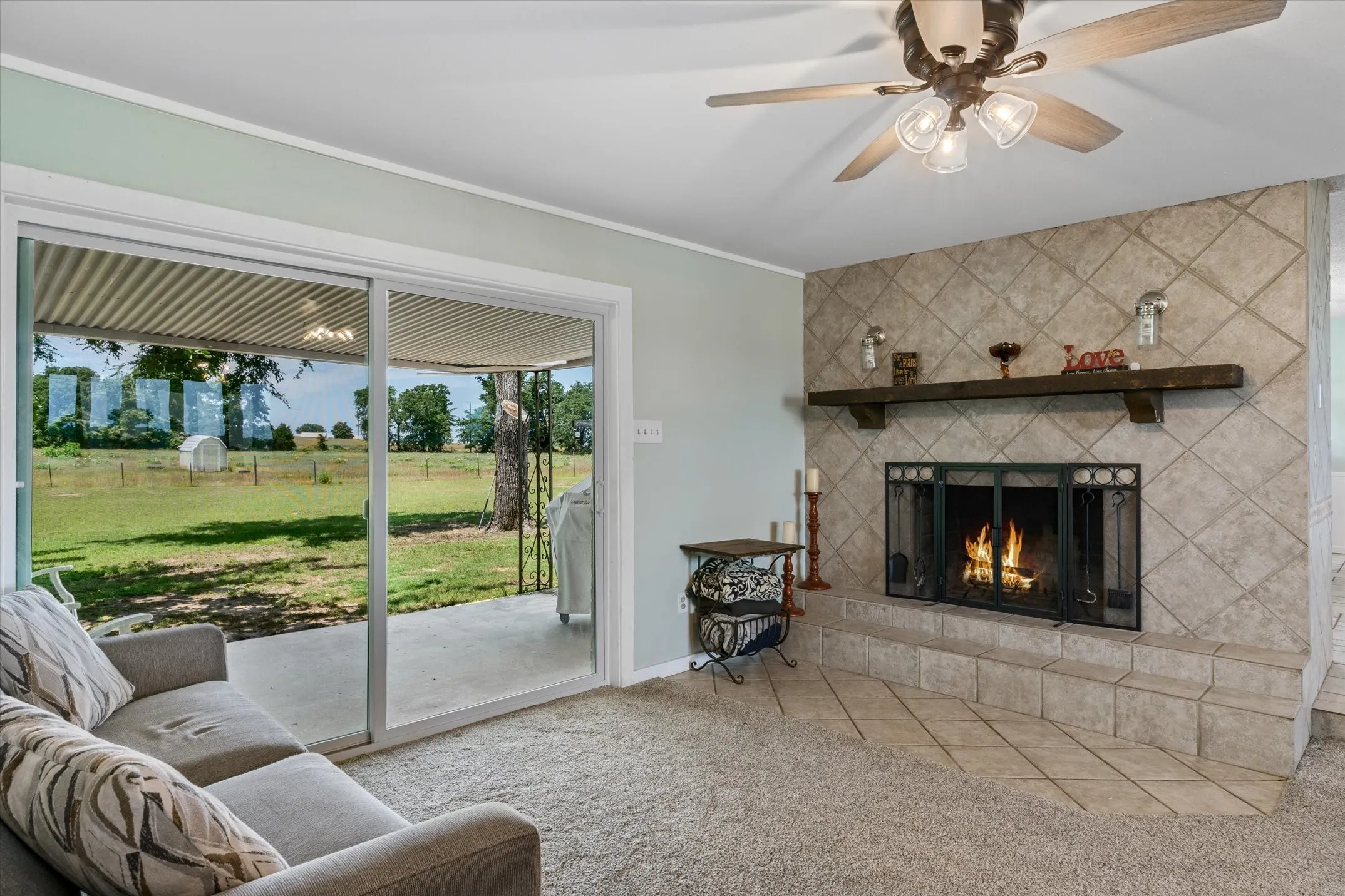 Single Family Residence For Sale in Van Zandt County , 800 Vz County Road 4105, Canton, Texas 75103, 3 Bedrooms, 2 Bathrooms, 2 Garage spaces, 2,418 Sqft, built in 1973, Price $575,000, mls#21321635, Real Estate Agent in Canton, Homes For Sale in Van Zandt county, Homes For Sale in Canton, Realtor in Canton Texas, Real Estate Brokerage Independent Realty Texas, Luminita Cordes Realtor