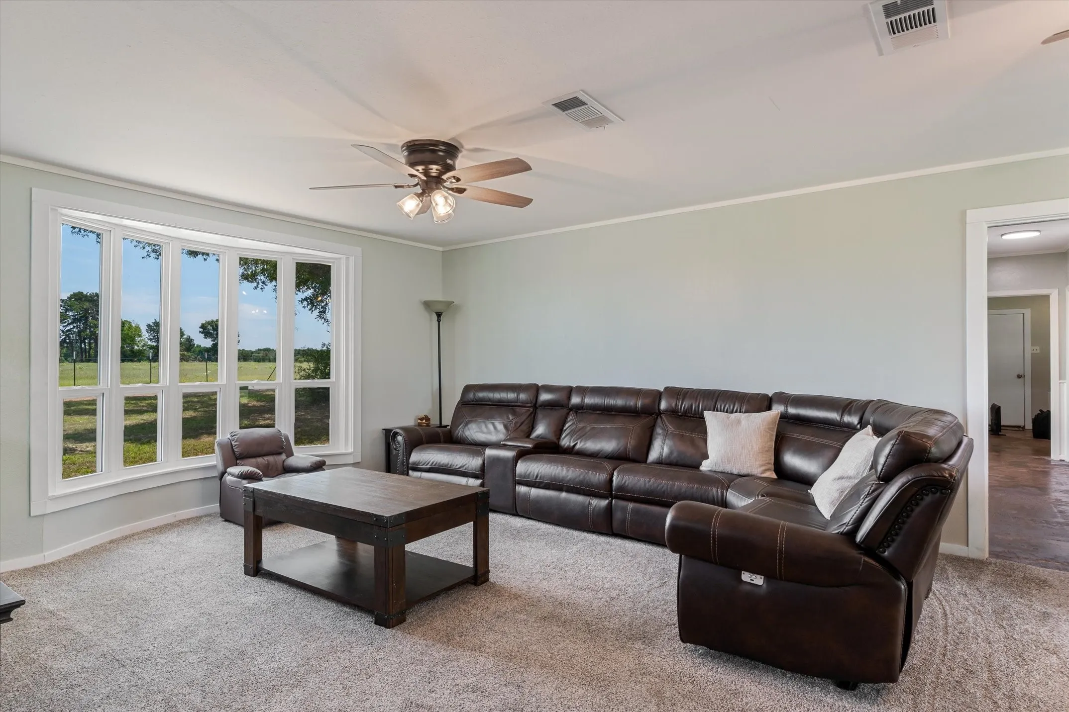 Single Family Residence For Sale in Van Zandt County , 800 Vz County Road 4105, Canton, Texas 75103, 3 Bedrooms, 2 Bathrooms, 2 Garage spaces, 2,418 Sqft, built in 1973, Price $575,000, mls#21321635, Real Estate Agent in Canton, Homes For Sale in Van Zandt county, Homes For Sale in Canton, Realtor in Canton Texas, Real Estate Brokerage Independent Realty Texas, Luminita Cordes Realtor
