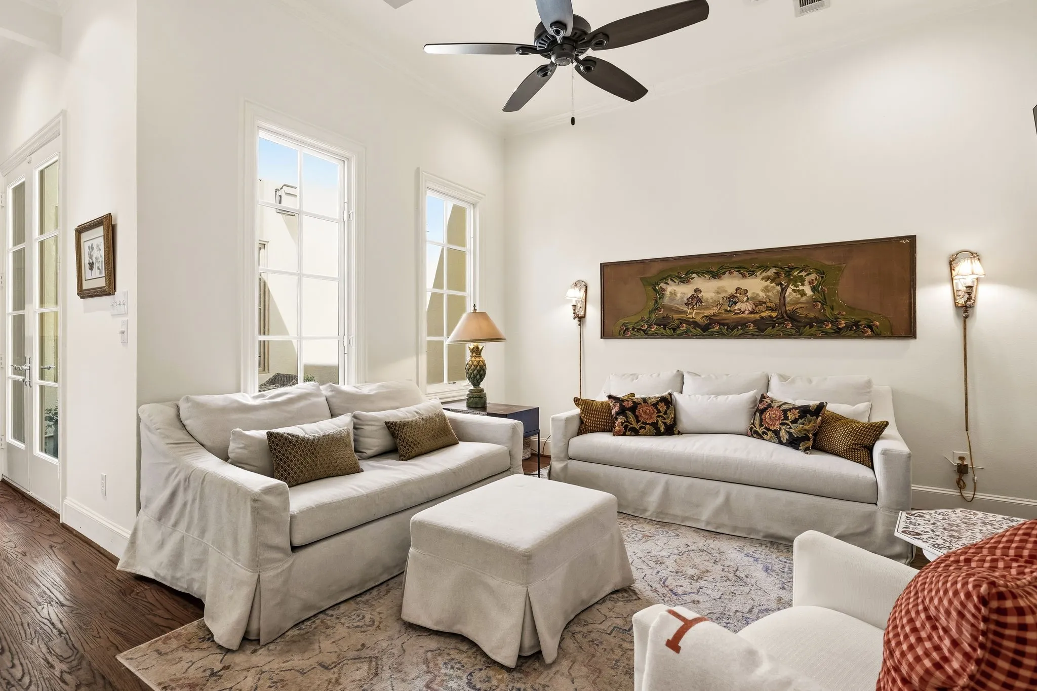 Townhouse For Sale in Dallas County , 4608 Gilbert Avenue, Dallas, Texas 75219, 3 Bedroom, 4 Bathroom, 2 Garage spaces, 3,225 Sqft, built in 2001, mls#21321668, Real Estate Agent in Dallas, Homes For Sale in Dallas county, Homes For Sale in Dallas, Realtor in Dallas Texas, Real Estate Brokerage Independent Realty Texas, Luminita Cordes Realtor