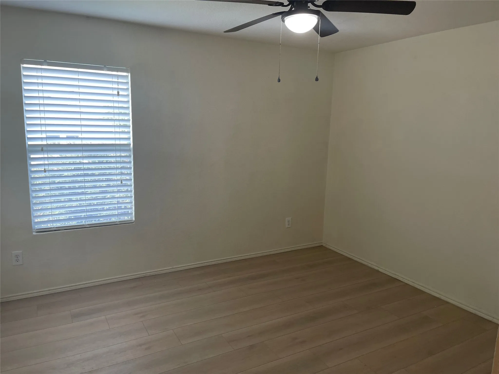 Single Family Residence For Rent in Denton County , 1421 Puerto Lago Drive, Little Elm, Texas 75068, 4 Bedroom, 3 Bathroom, 2 Garage spaces, 2,228 Sqft, built in 2006, mls#21321673, Real Estate Agent in Little Elm, Homes For Rent in Denton county, Homes For Rent in Little Elm, Realtor in Little Elm Texas, Real Estate Brokerage Independent Realty Texas, Luminita Cordes Realtor