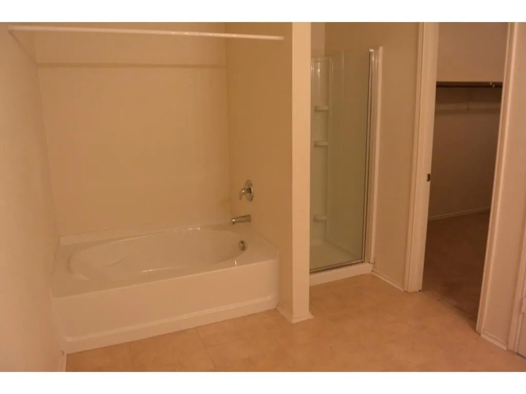 Single Family Residence For Rent in Denton County , 1421 Puerto Lago Drive, Little Elm, Texas 75068, 4 Bedroom, 3 Bathroom, 2 Garage spaces, 2,228 Sqft, built in 2006, mls#21321673, Real Estate Agent in Little Elm, Homes For Rent in Denton county, Homes For Rent in Little Elm, Realtor in Little Elm Texas, Real Estate Brokerage Independent Realty Texas, Luminita Cordes Realtor